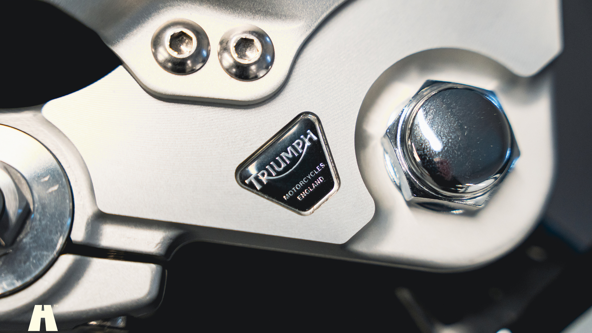 Exterior image of 2007 Triumph Thruxton 900 (19)