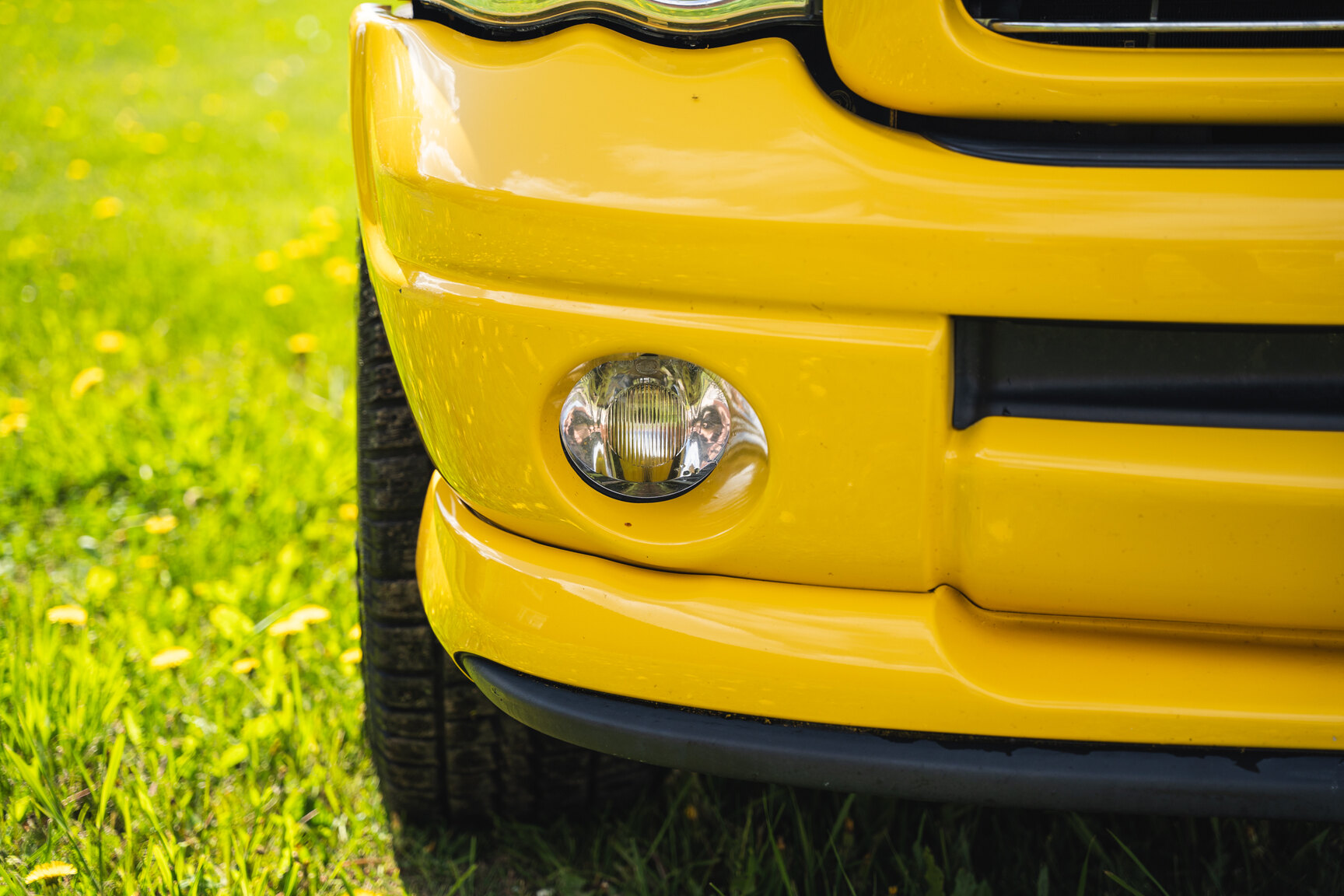 Exteriörbild på 2005 Dodge Ram 1500 Bumble Bee