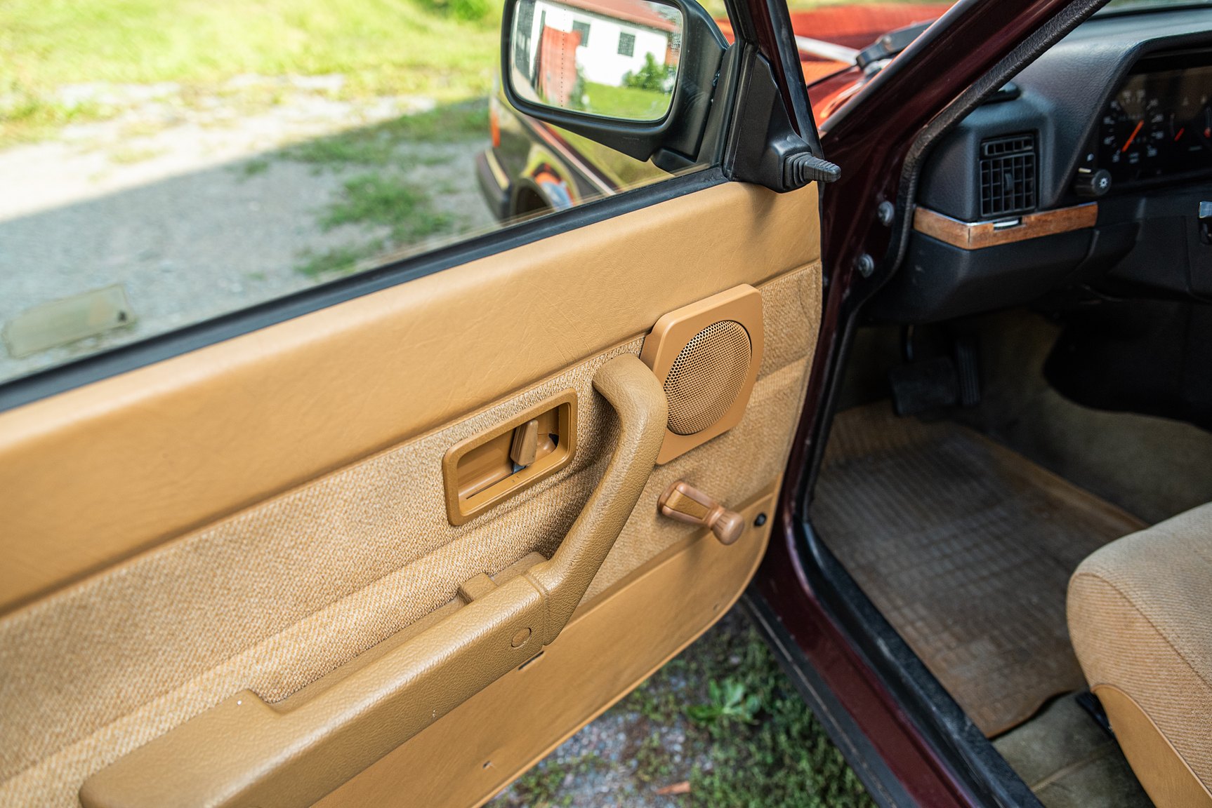 Innenraumfoto von 1993 Volvo 245 GL Classic "No Reserve Auction"