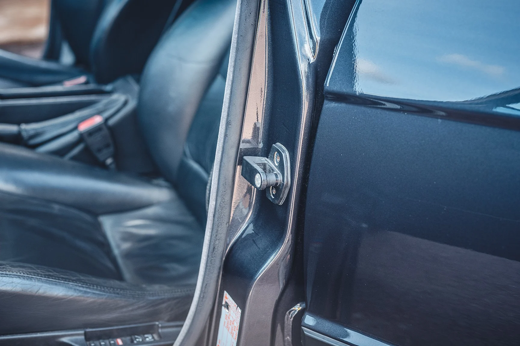 Interior image of 1992 BMW M5 3.8 (34)