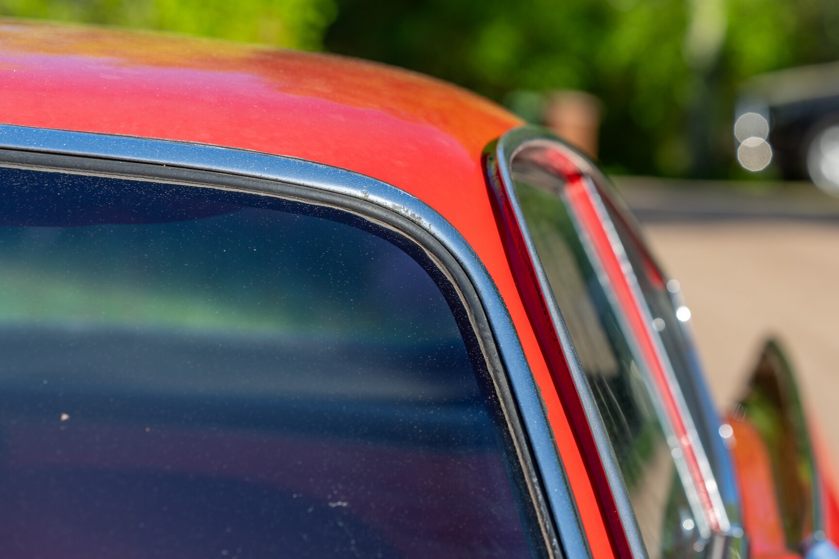 Exterior image of 1961 Volvo P1800