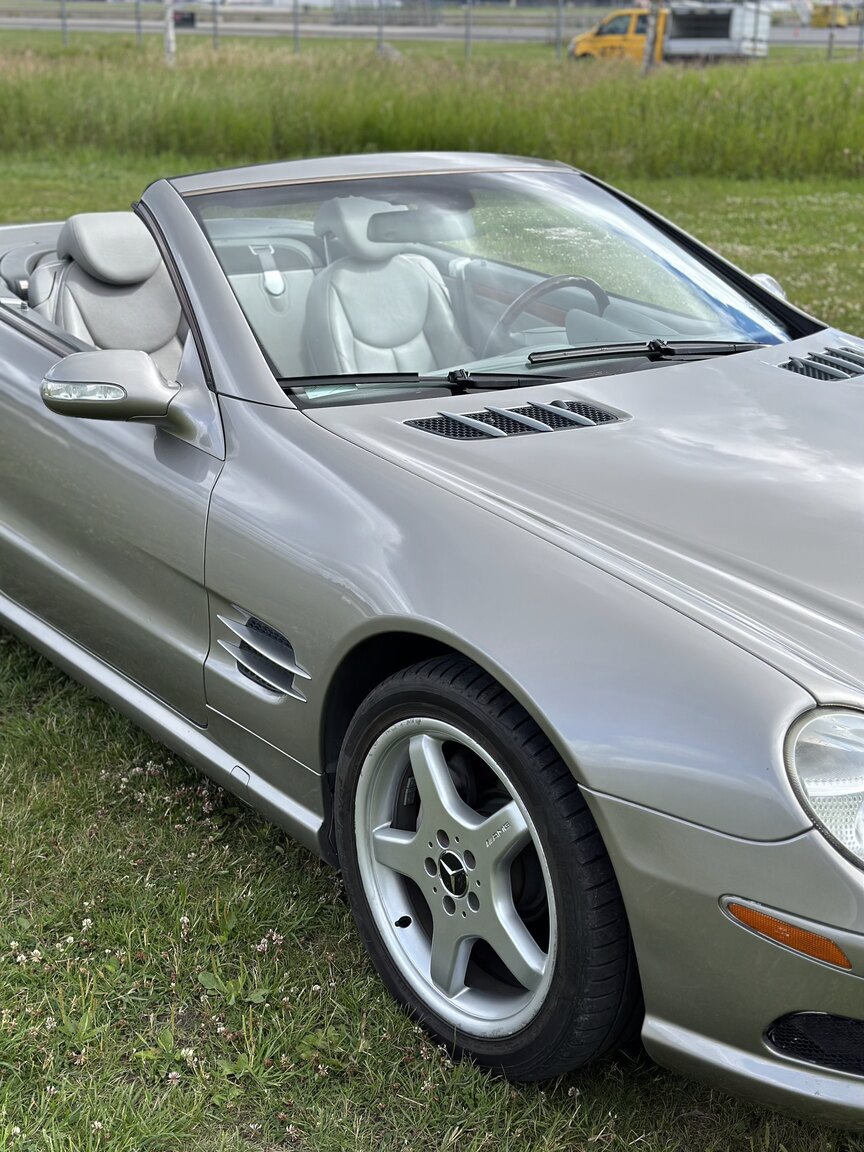 Exteriörbild på 2003 Mercedes Benz SL 500