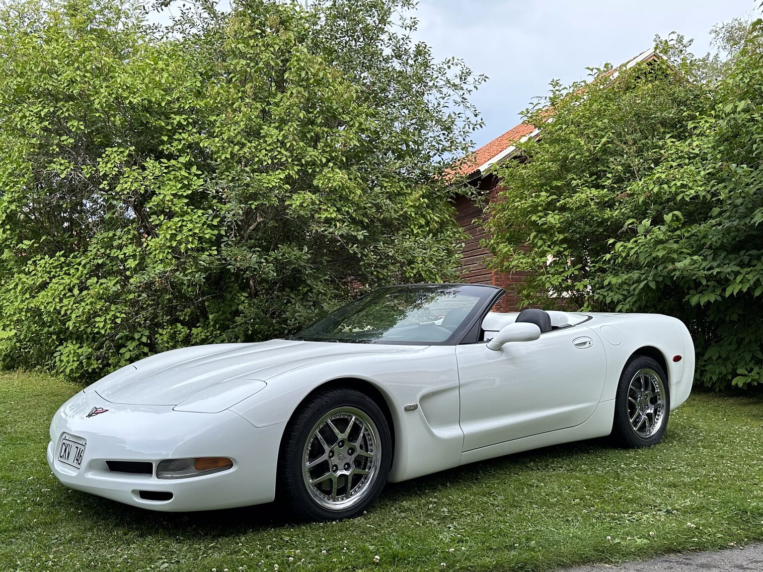 Exterior image of 1999 Corvette C5 Convertible