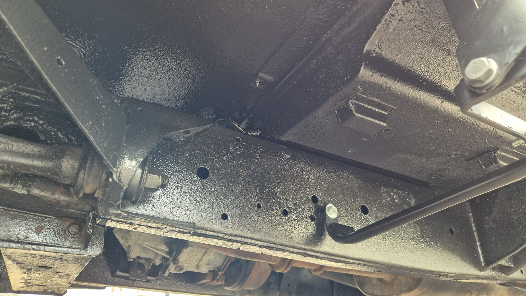Image of 1999 Land Rover Defender Single Cab Pickup mechanics