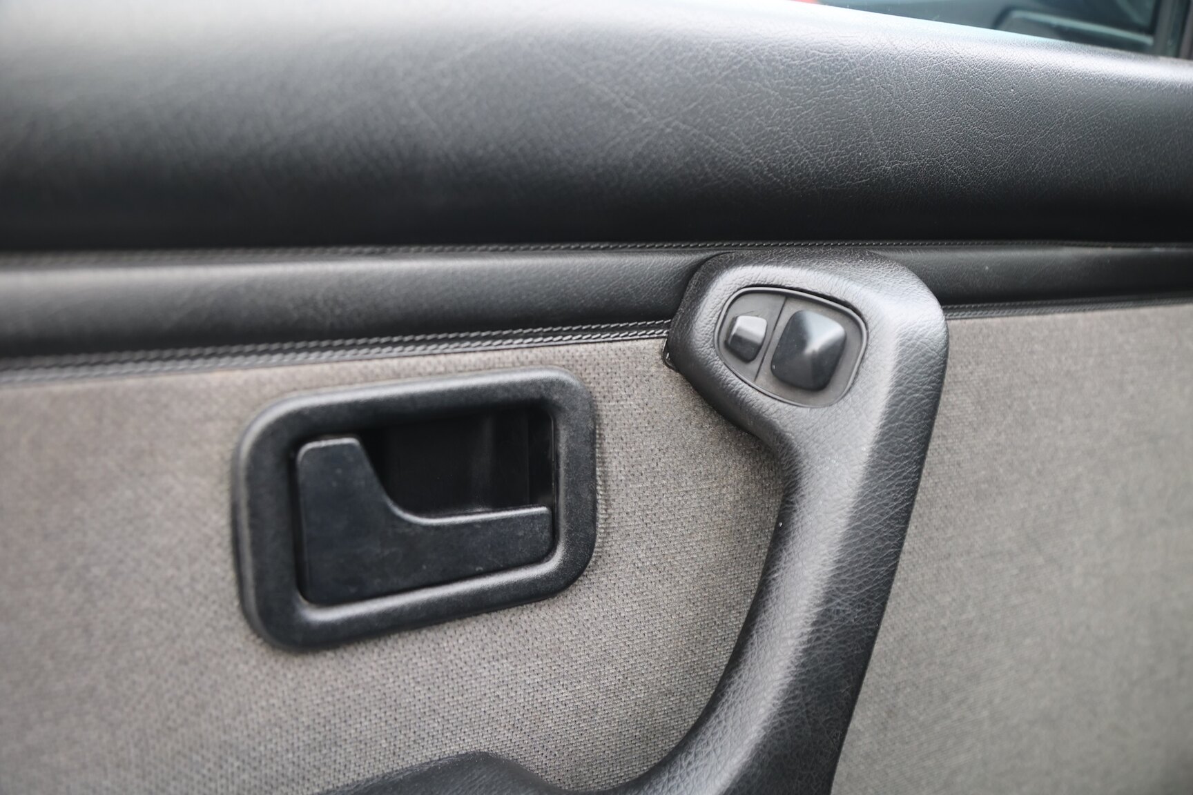 Innenraumfoto von 1989 BMW 325i