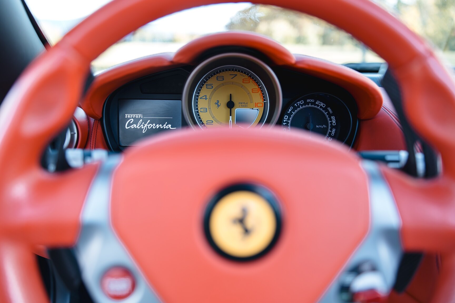 Interior image of 2011 Ferrari California 
