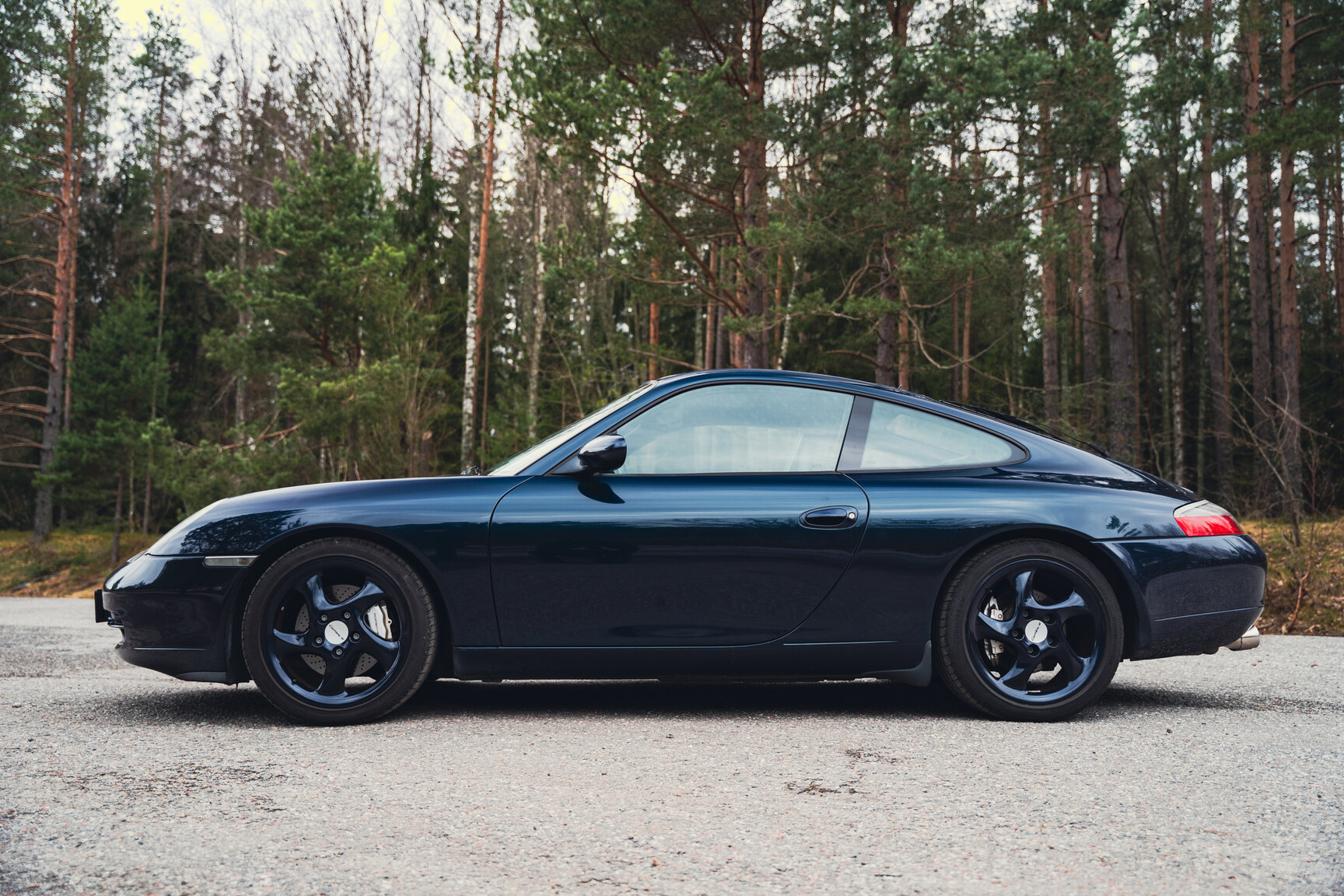 Exterior image of 1999 Porsche 911 Carrera 4