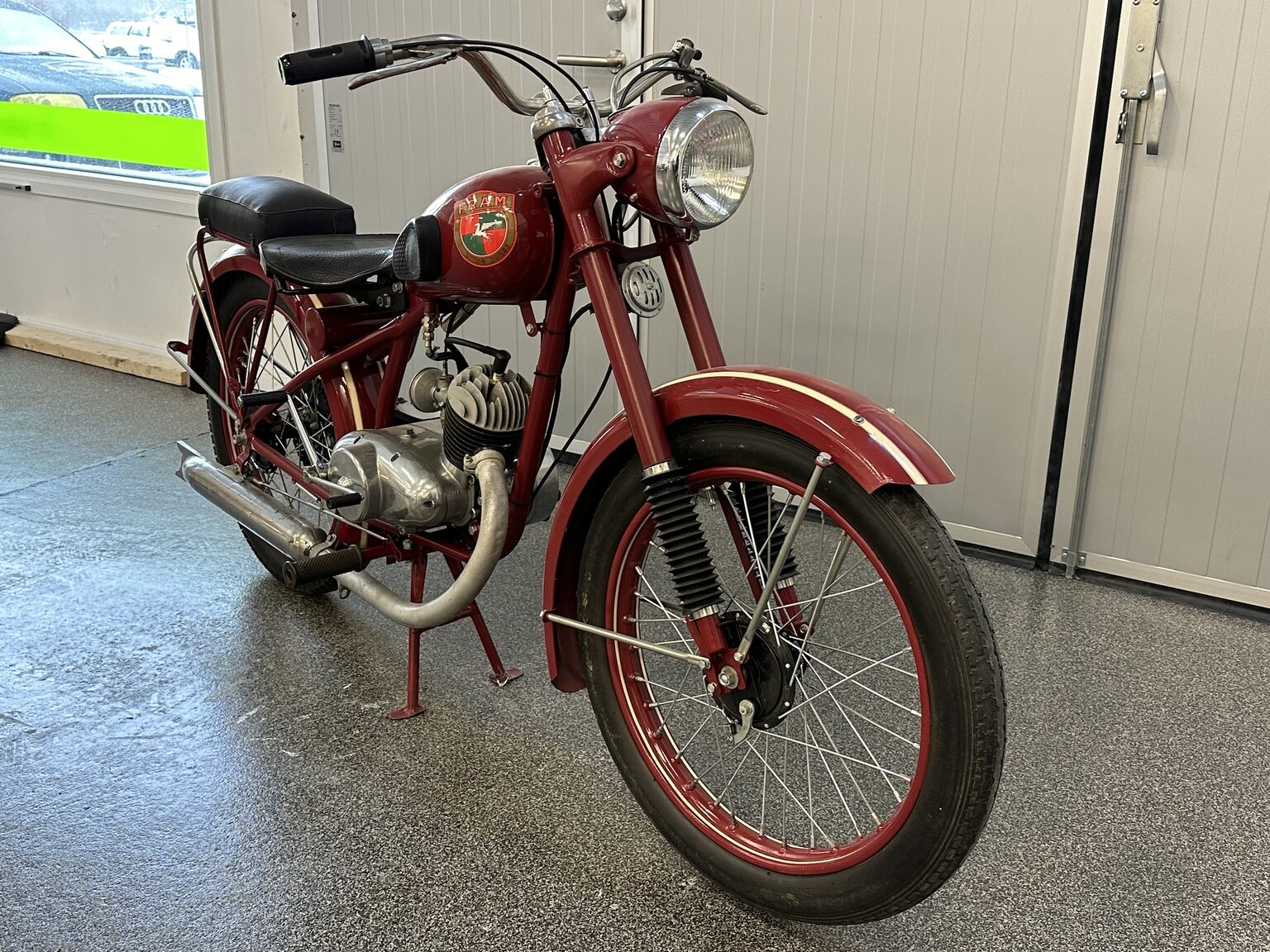 Aussenfoto 1952 Fram Flying Horse
