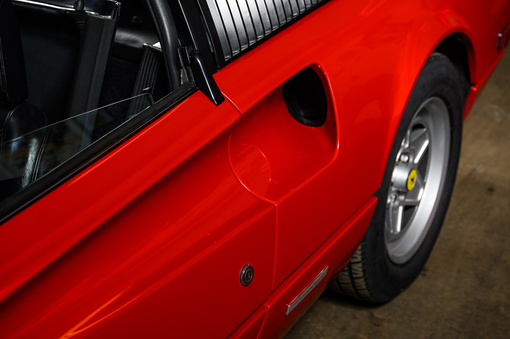 Aussenfoto 1982 Ferrari 308 GTSI