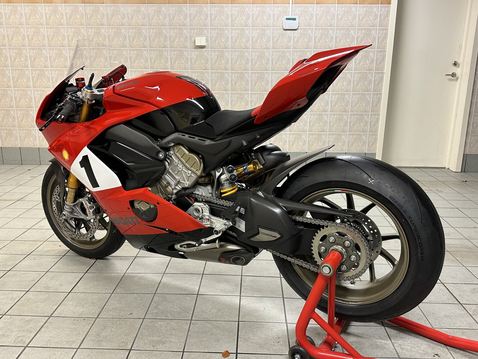 Aussenfoto 2020 Ducati Panigale V4 25° Anniversario (8)