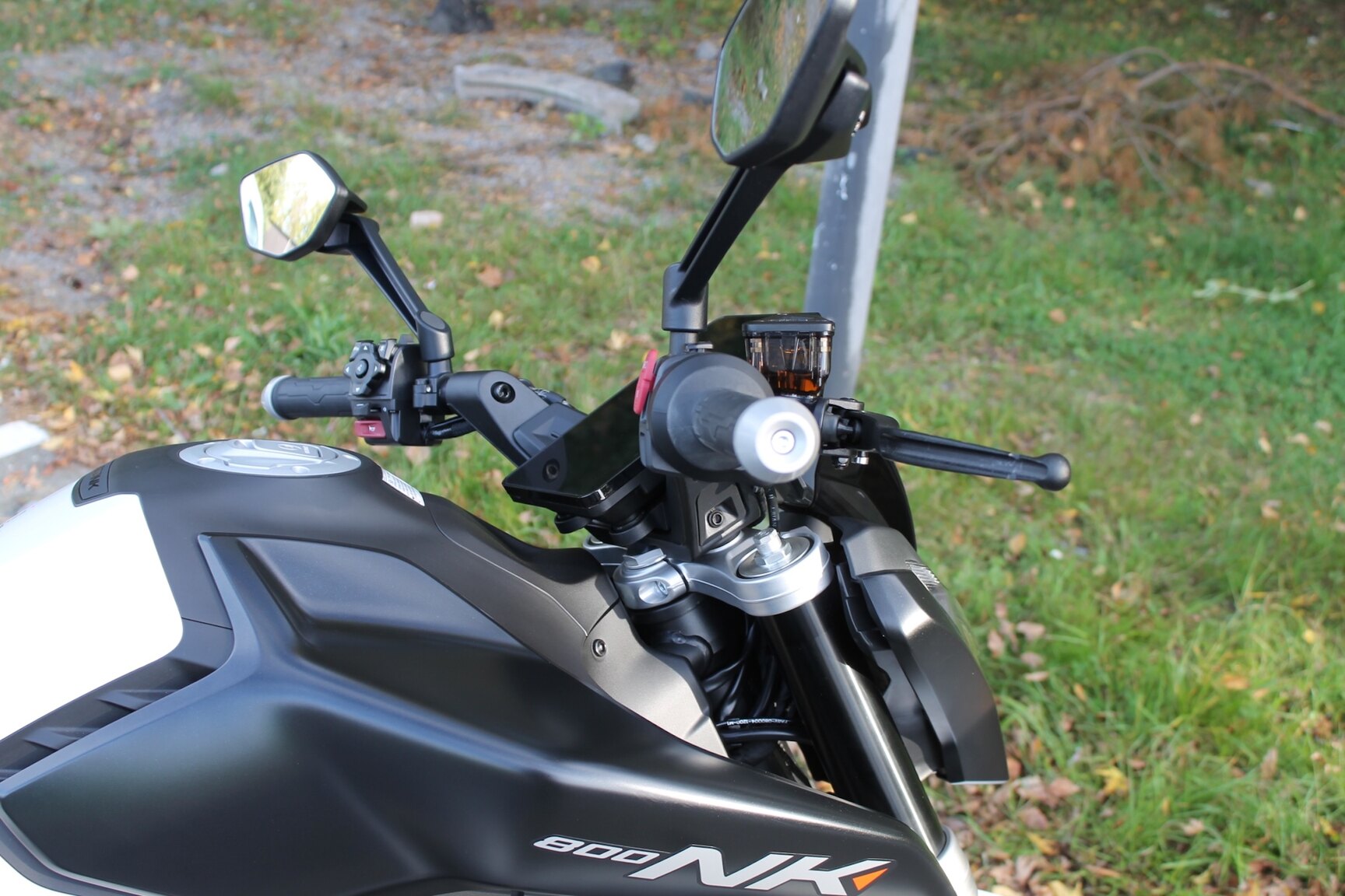 Exteriörbild på 2023 CFMOTO 800NK