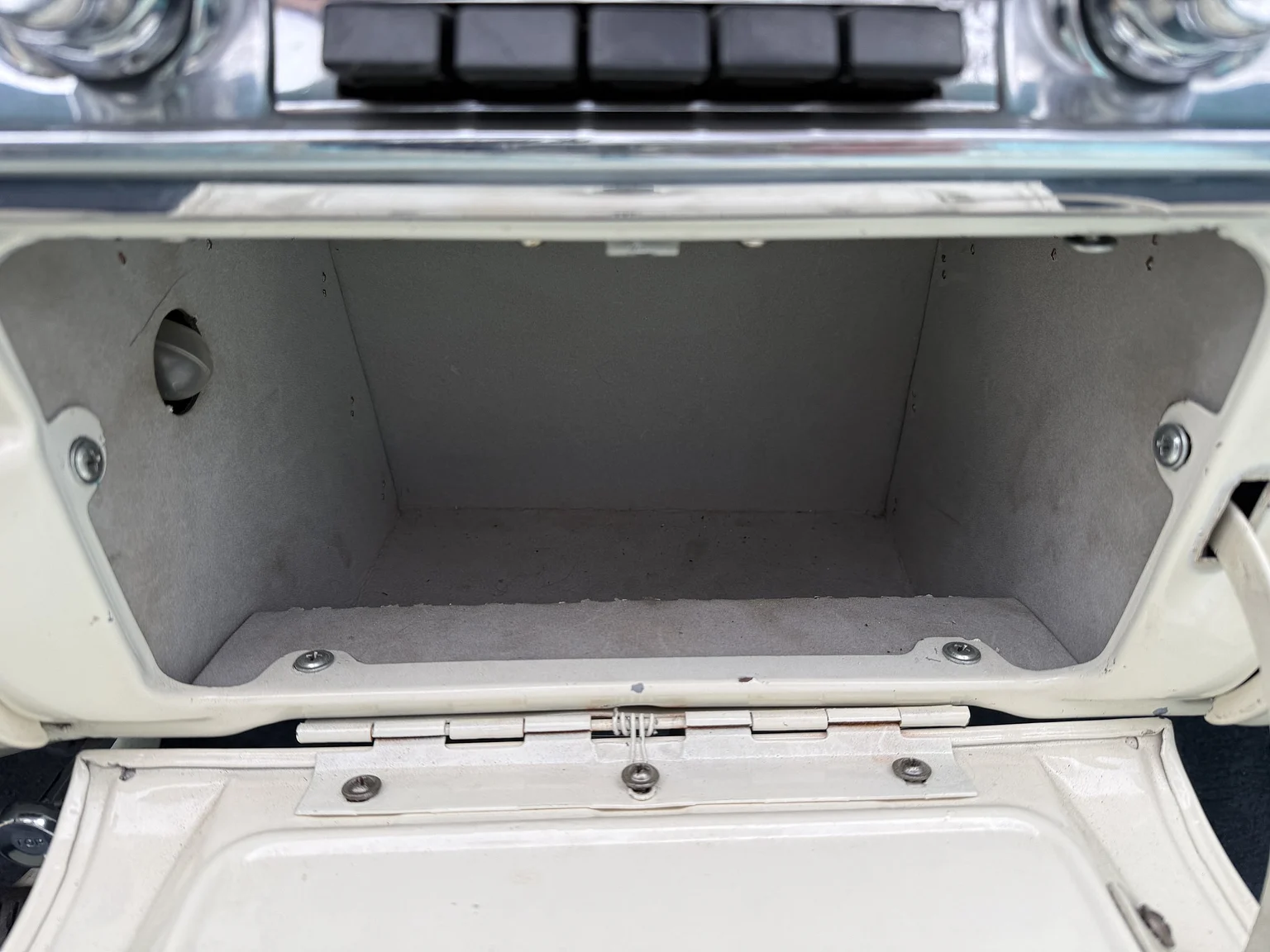 Innenraumfoto von 1955 Oldsmobile Super 88 (16)