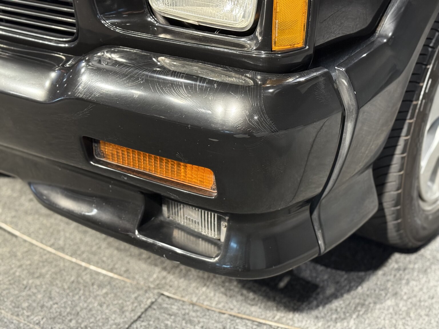 Exterior image of 1992 GMC Typhoon 