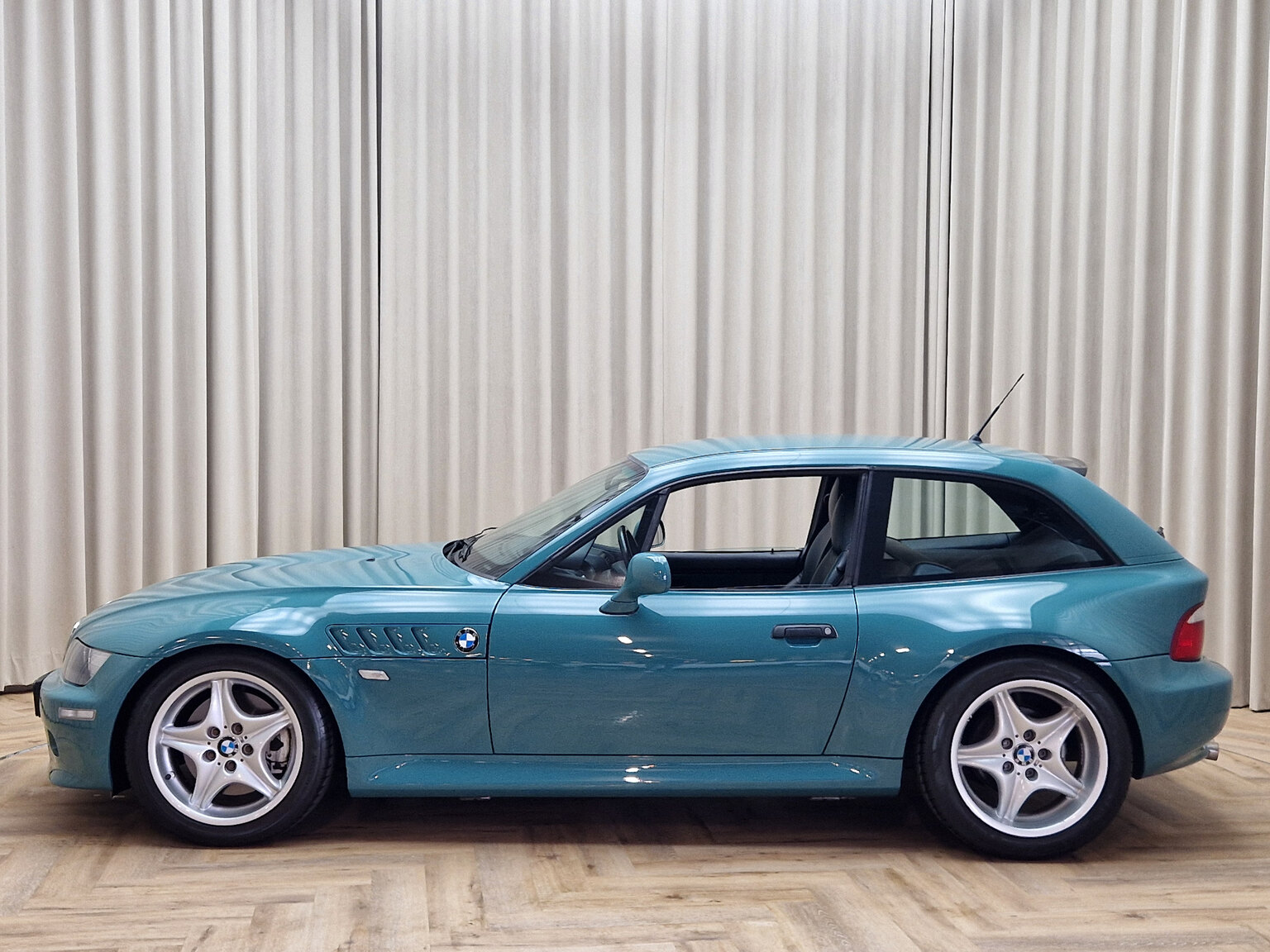 Aussenfoto 2000 BMW Z3 Coupé 3.0