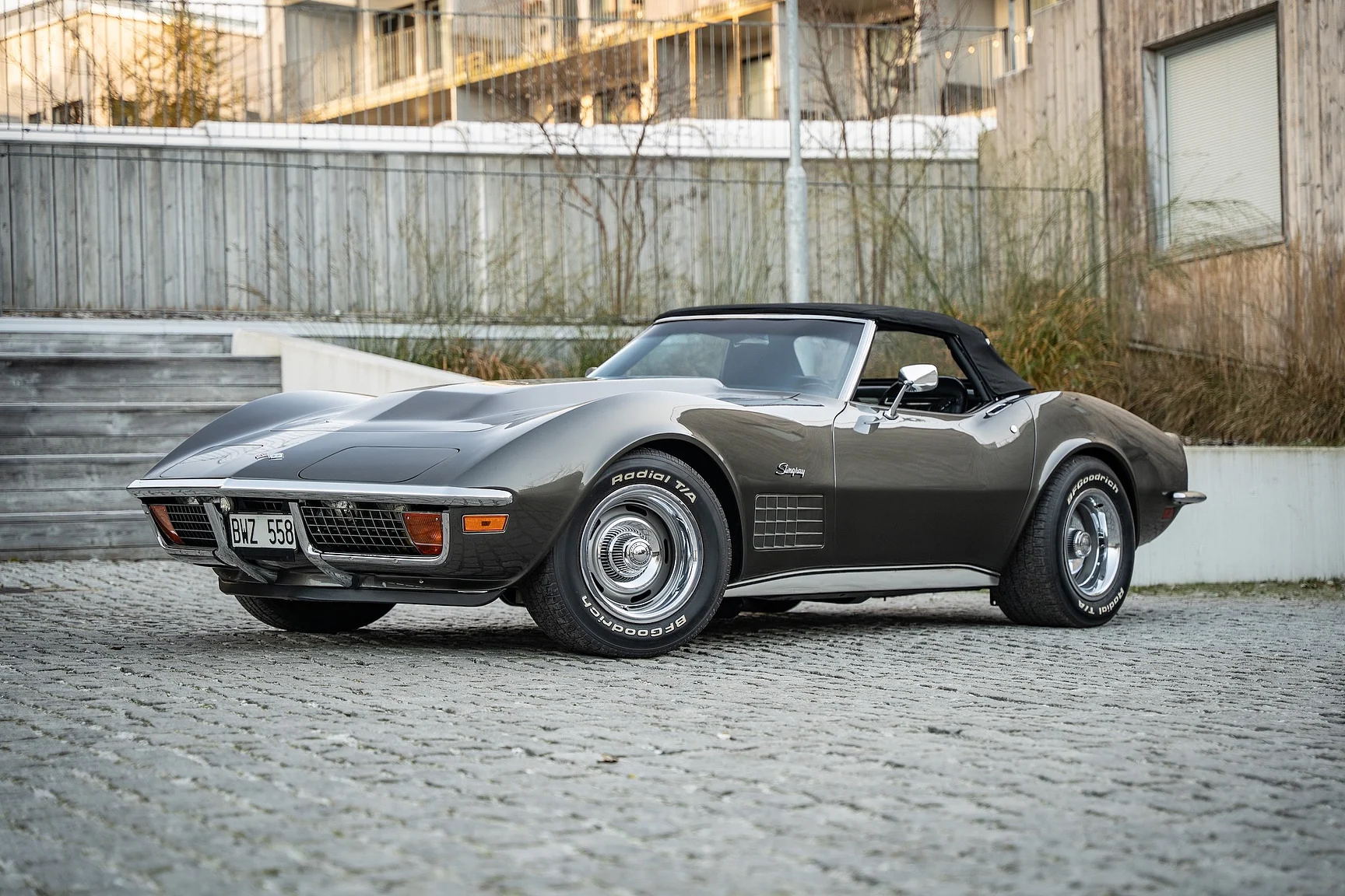 Exteriörbild på 1971 Chevrolet Corvette Stingray Special 598 cui V8 795 hk (8)