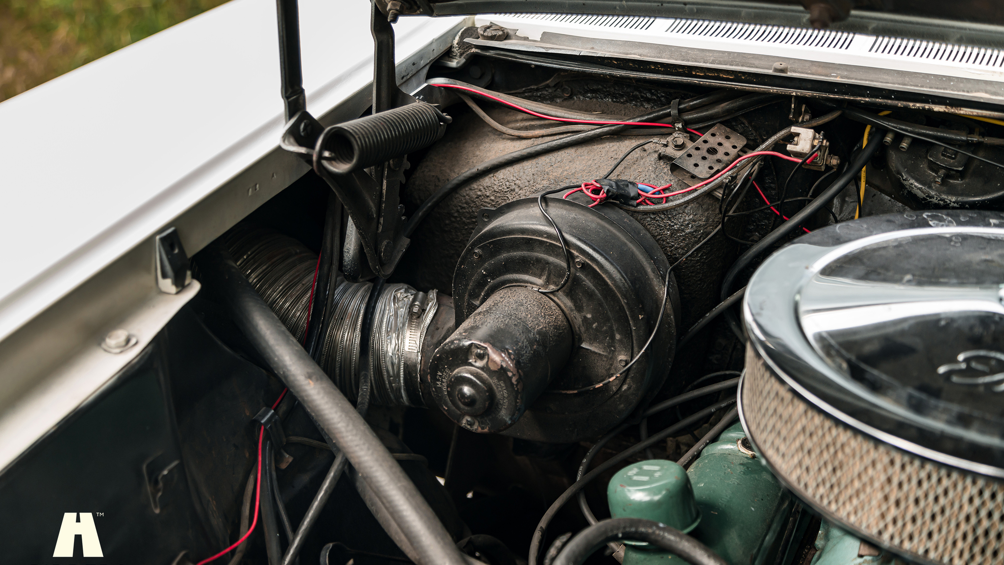 Image of 1957 Buick Special Riviera (Model 46R) V8 mechanics (4)