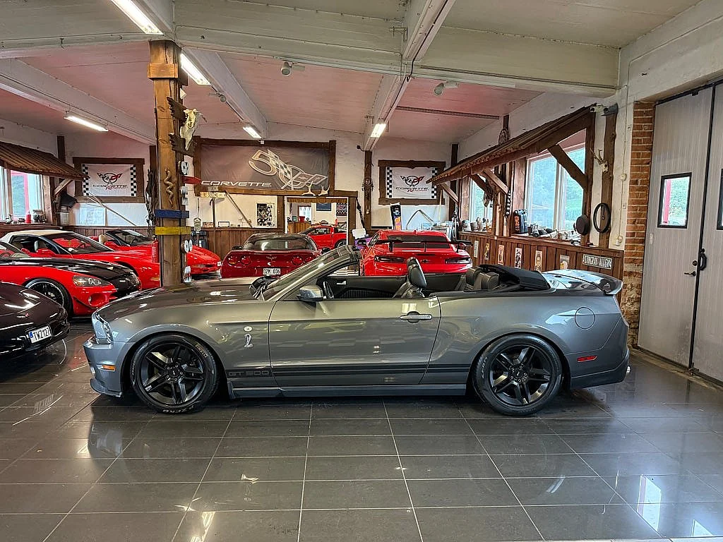 Image of 2010 Ford Mustang (5)