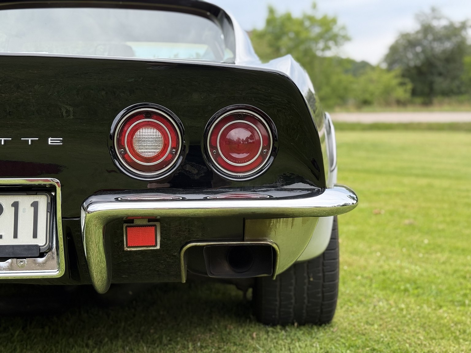 Exterior image of 1973 Chevrolet Corvette Stingray