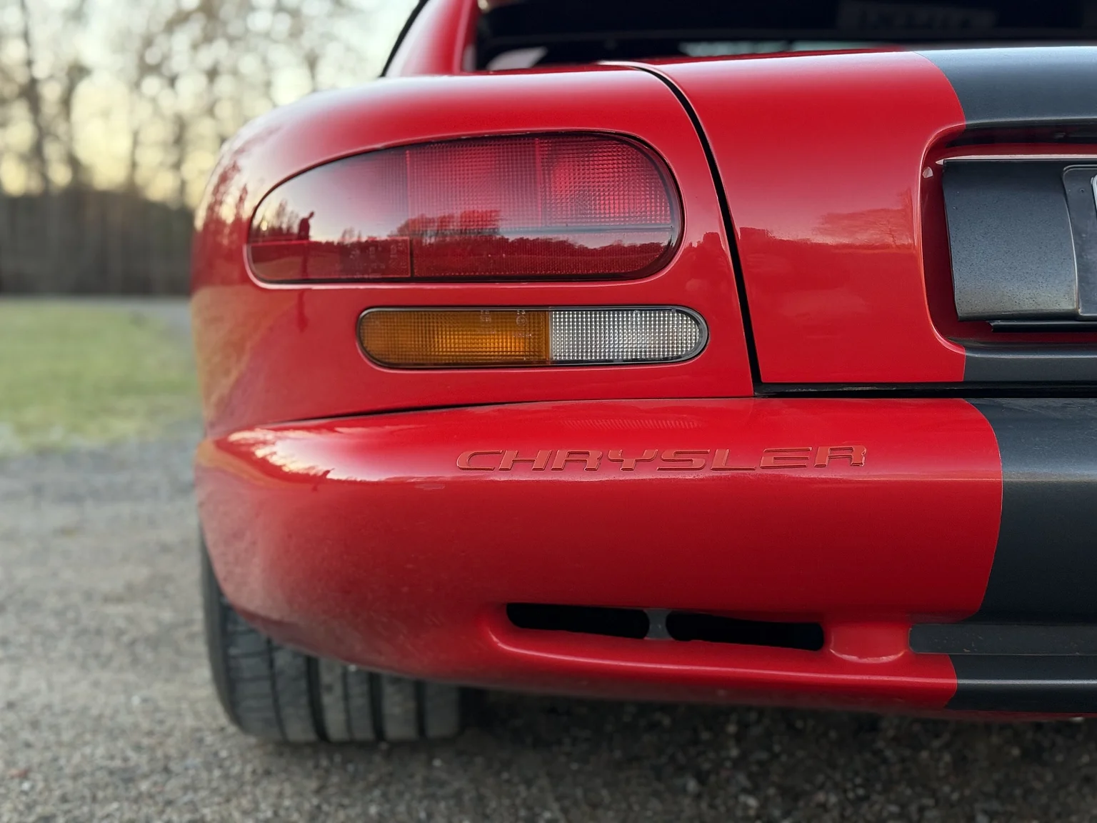 Exterior image of 1994 Chrysler Viper (39)