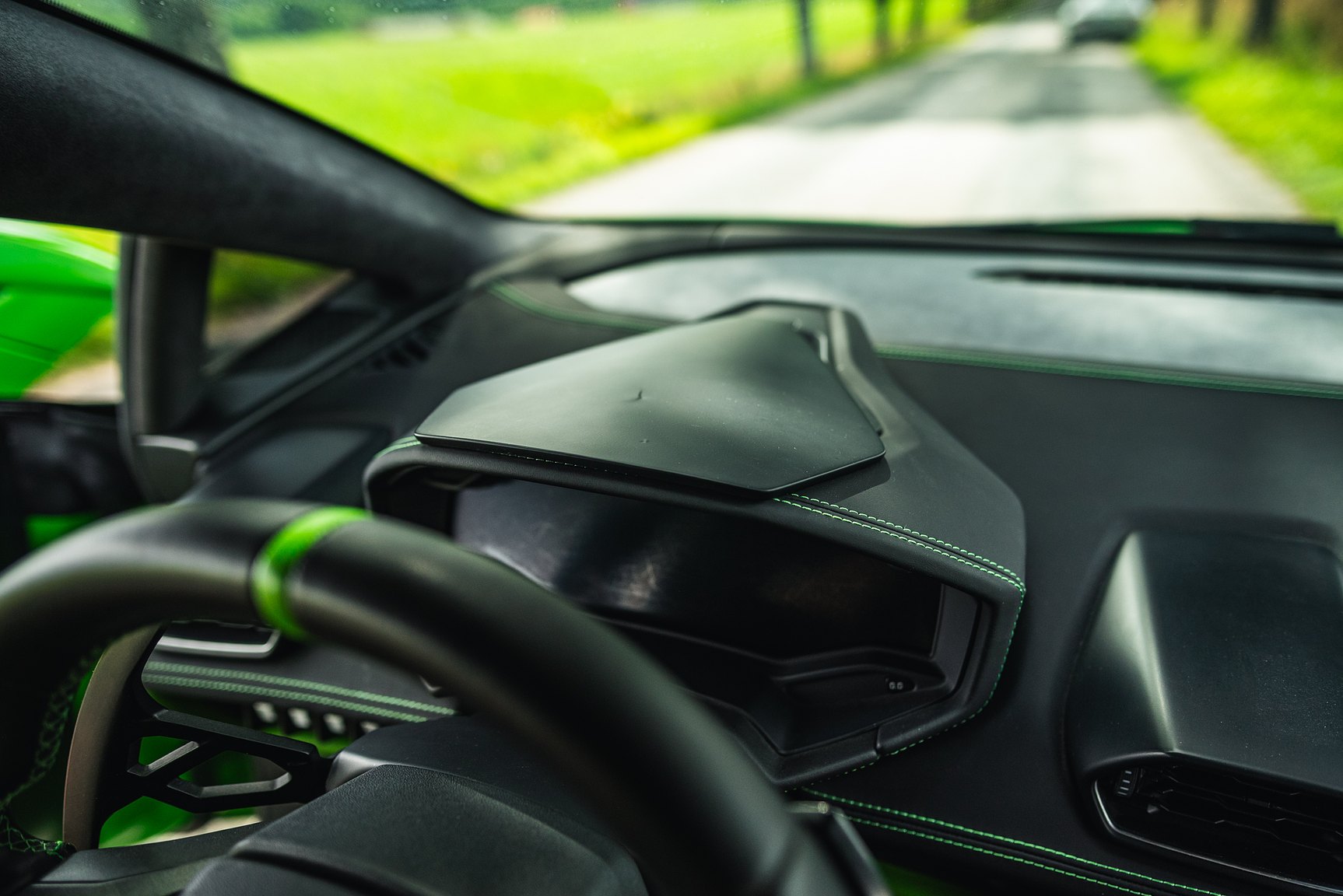 Innenraumfoto von 2016 Lamborghini Huracan LP-610-4