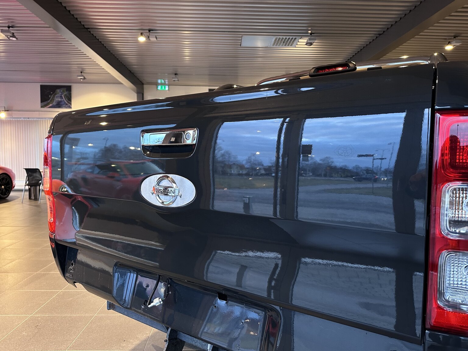 Exteriörbild på 2006 Nissan Navara A-traktor (42)