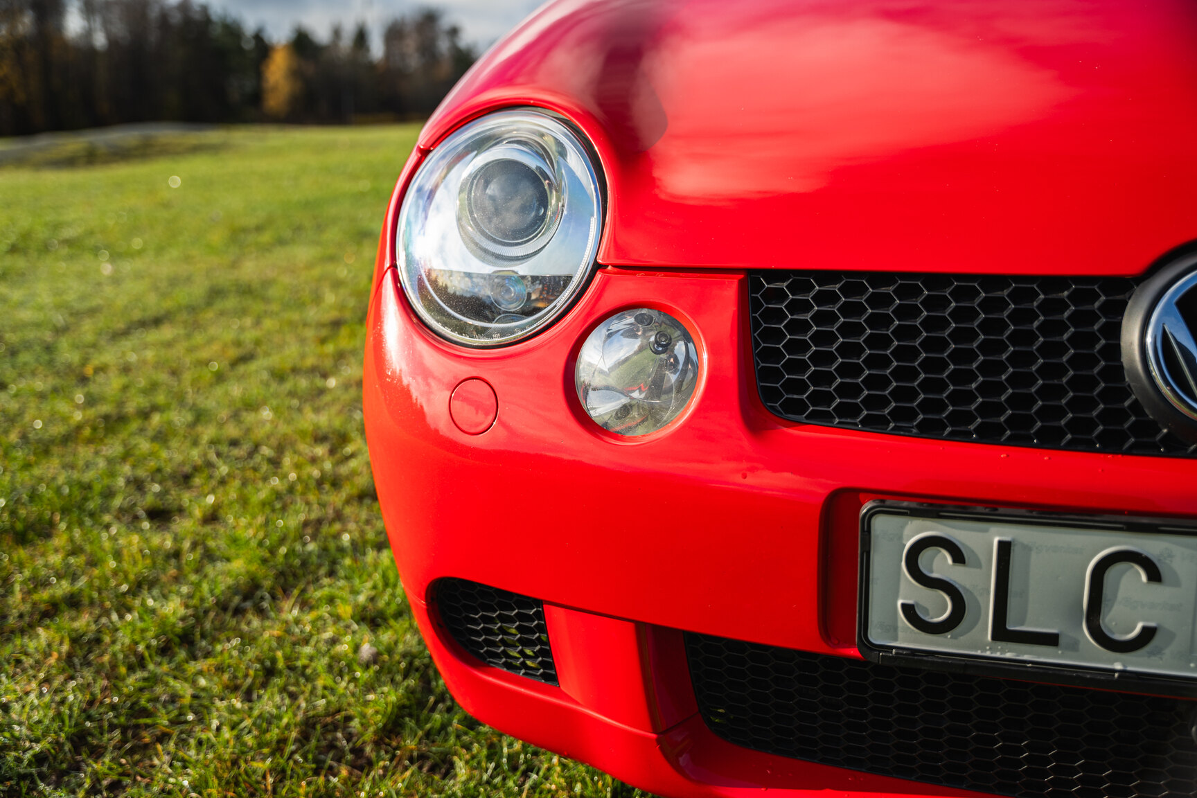 Exterior image of 2001 VW Lupo GTI