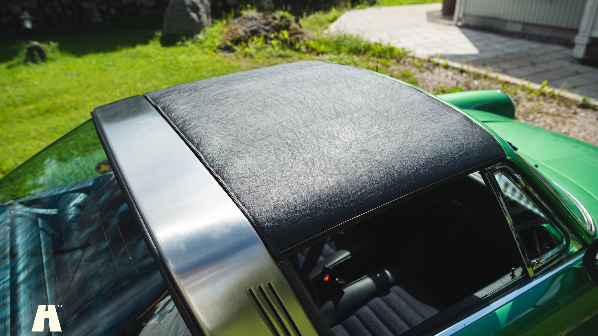 Exteriörbild på 1976 Porsche 911 Targa