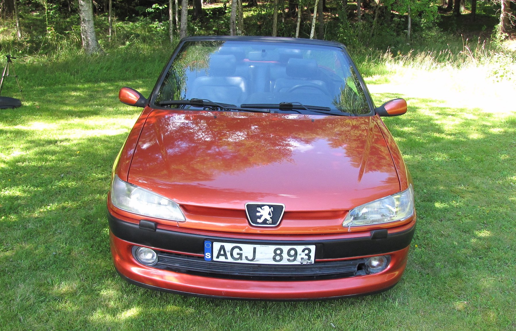 Exterior image of 1999 Peugeot 306 Cabriolet 2.0 Manuell