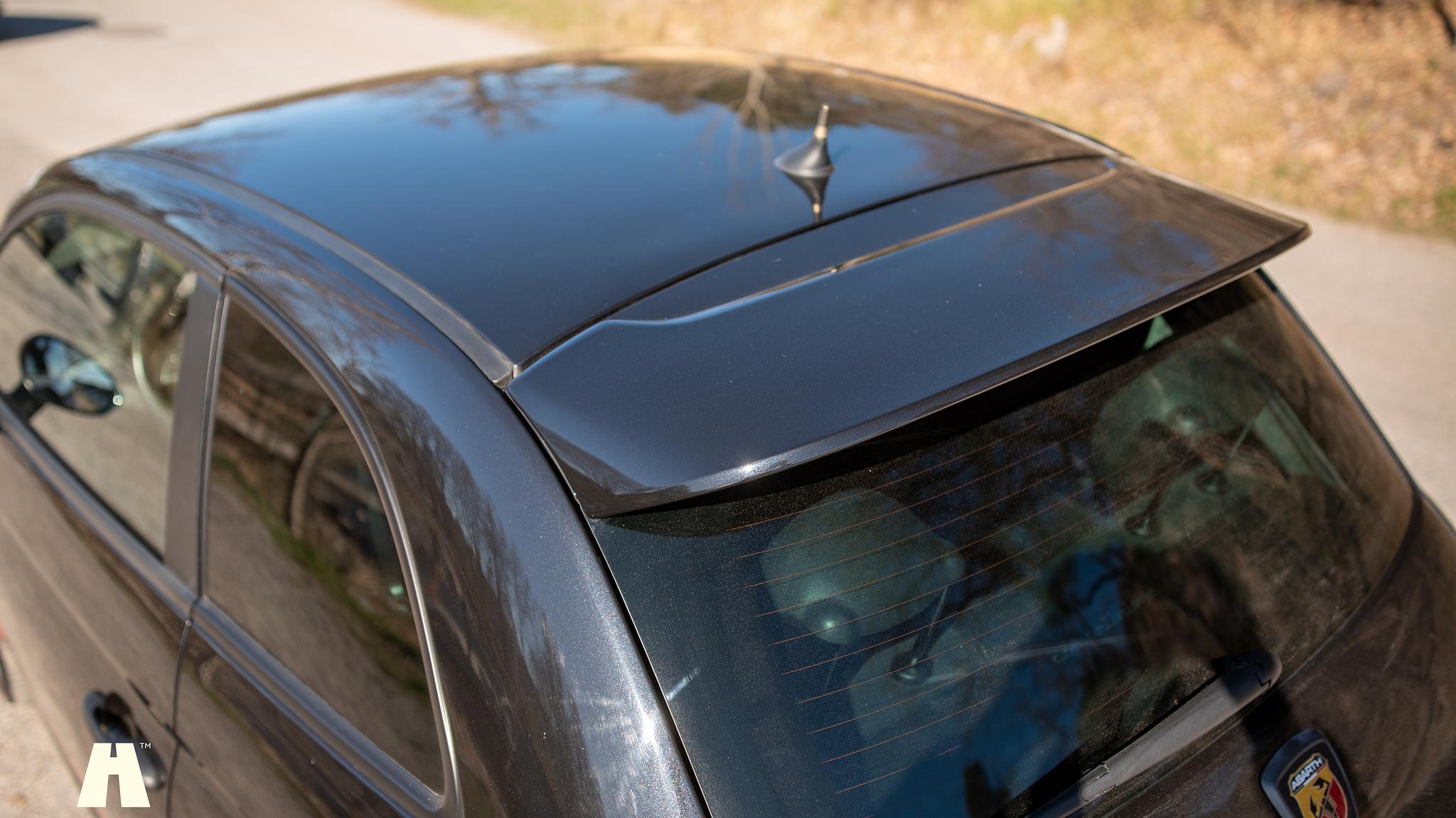 Exteriörbild på 2016 Abarth 595 Competizione (17)