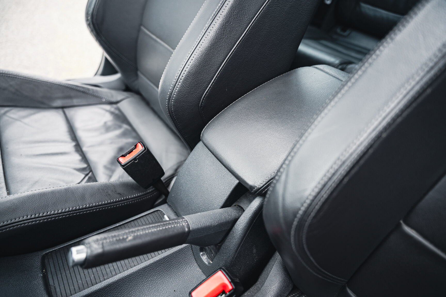 Innenraumfoto von 2007 Volkswagen Golf R32 (59)