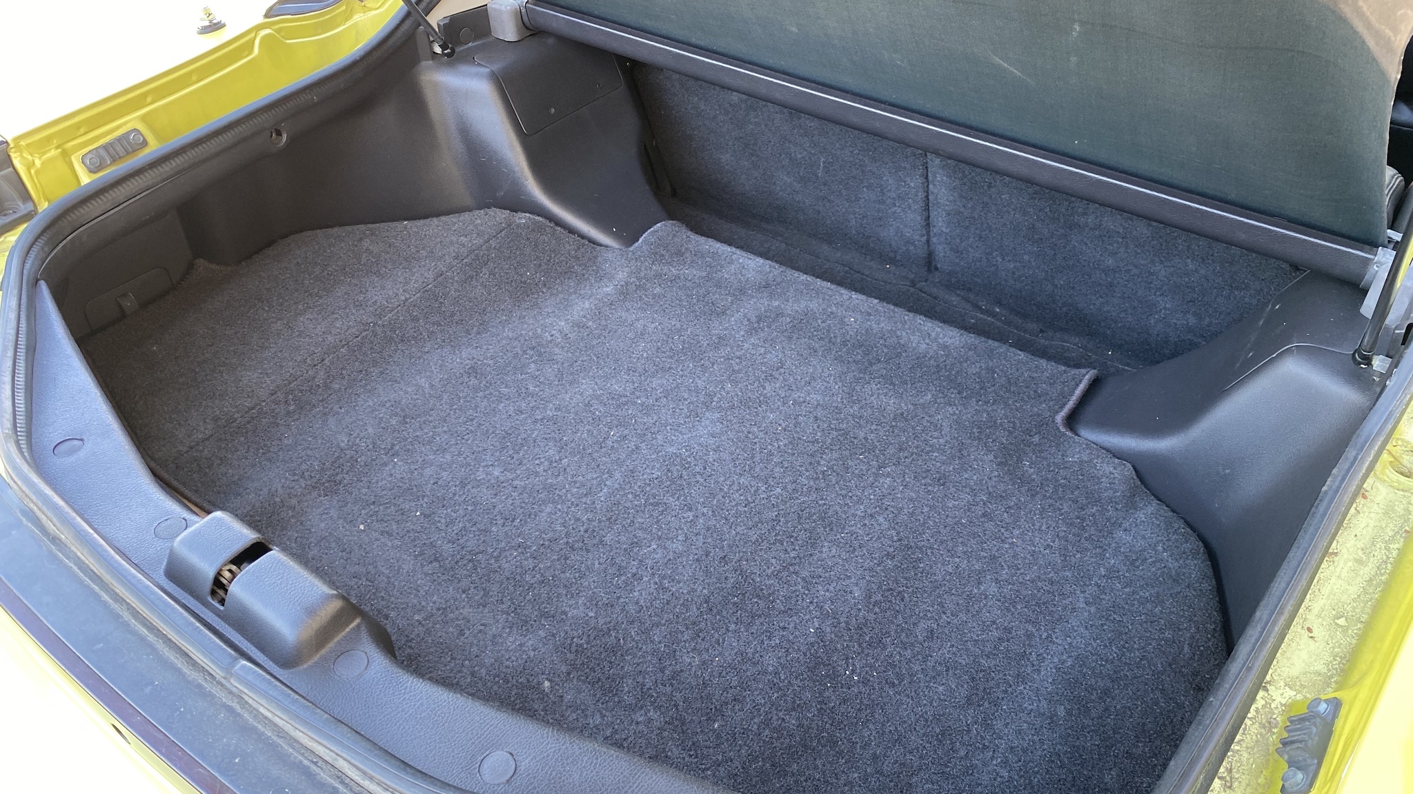 Interior image of 1992 Dodge Stealth (33)