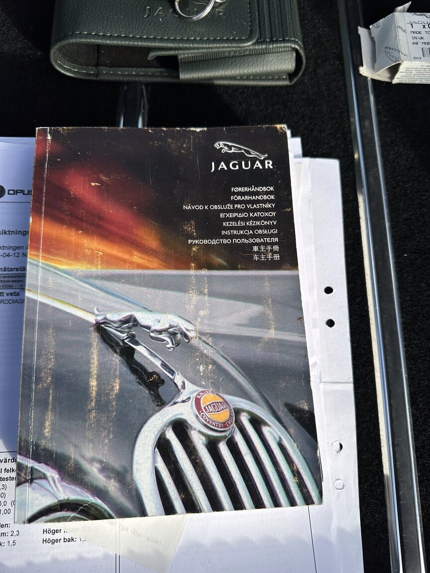 Documentation for 2009 Jaguar XK