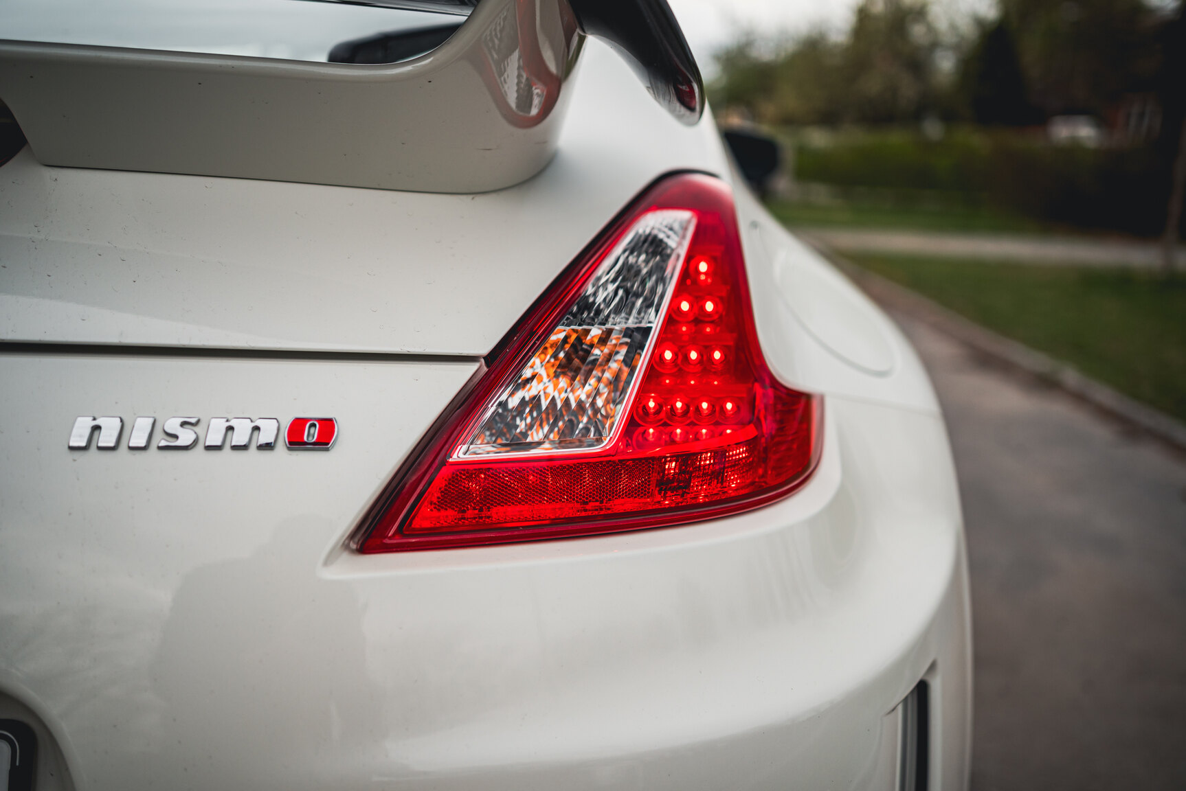 Exterior image of 2014 Nissan 370Z Nismo