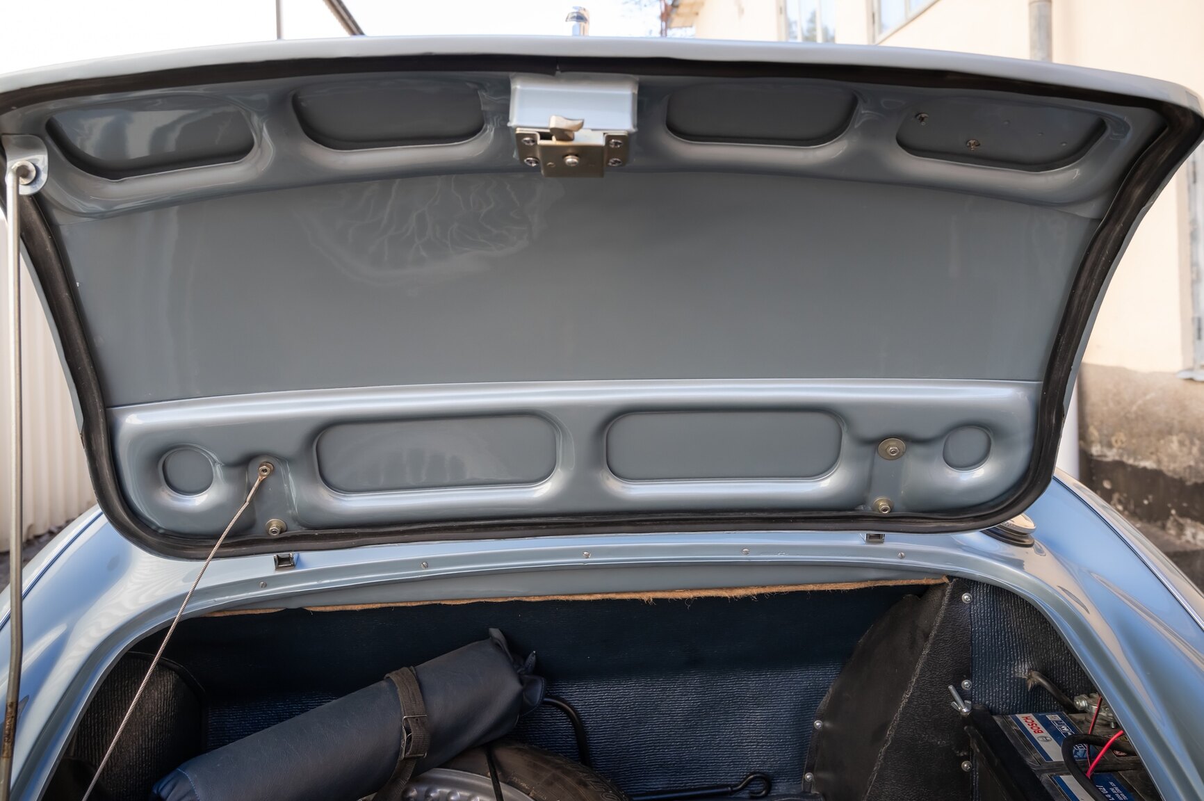Interior image of 1967 Austin-Healey 3000 MK3 Phase 2