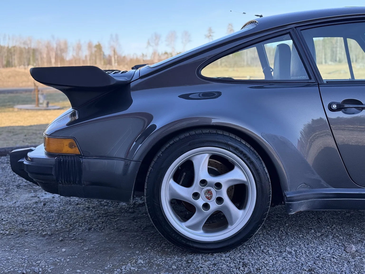 Exteriörbild på 1989 Porsche 911 / 930 3.3 Turbo 5-speed (96)