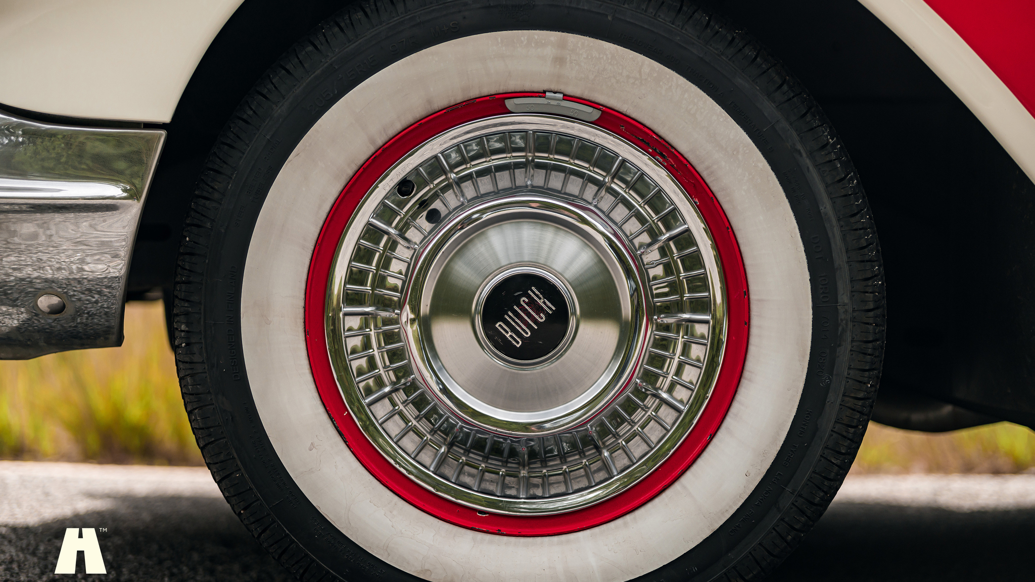 Exterior image of 1957 Buick Special Riviera (Model 46R) V8 (24)