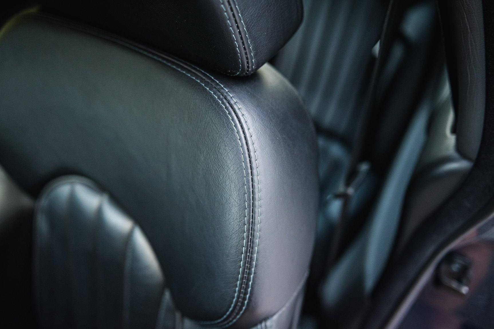 Interior image of 2000 Maserati 3200 GT