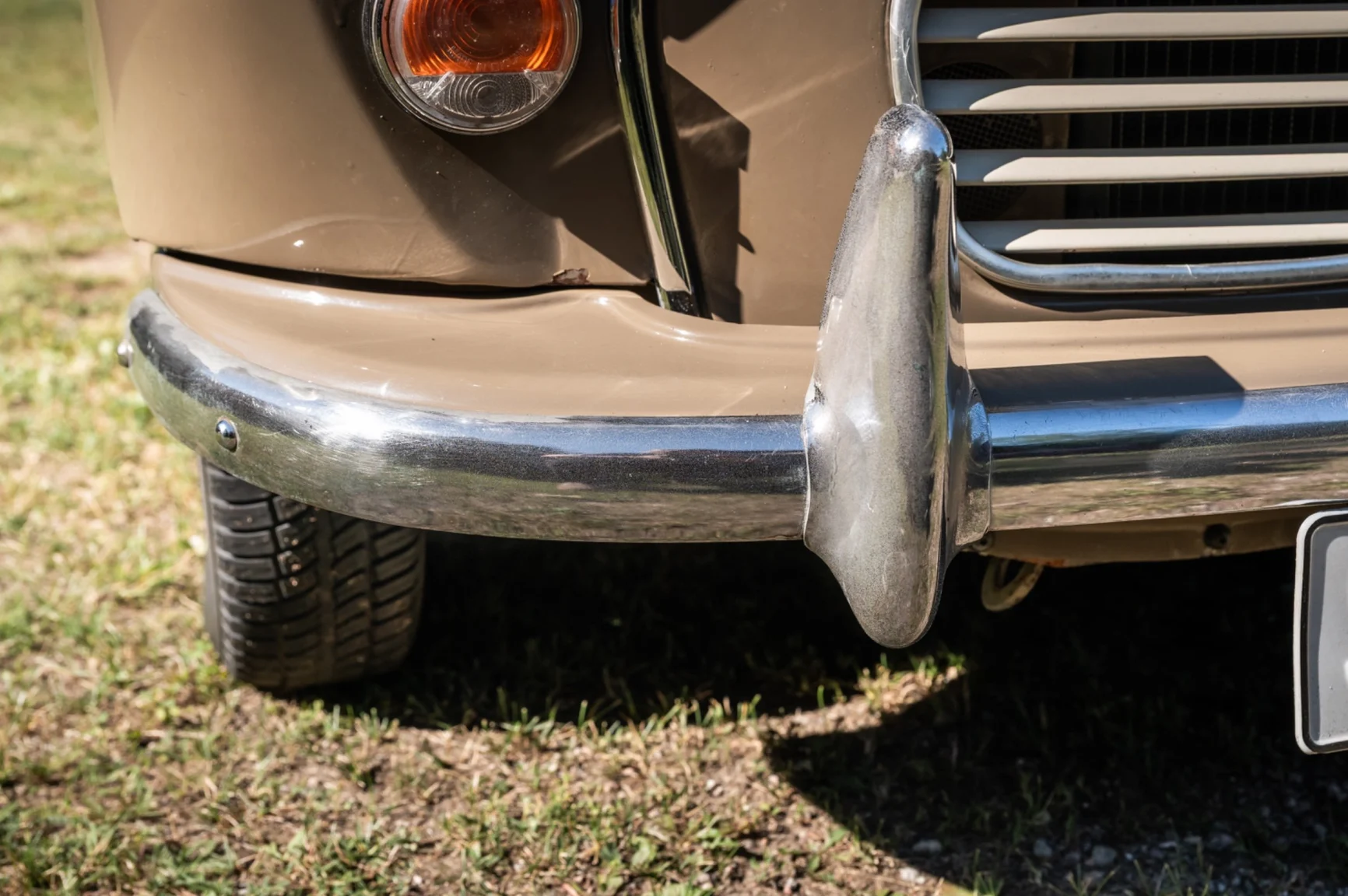 Exterior image of 1971 Morris Minor 1000 (16)
