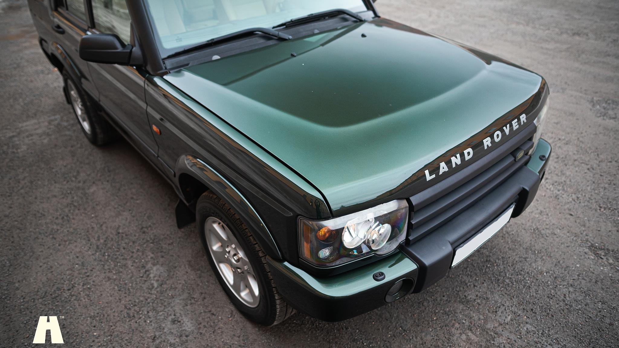 Exterior image of 2003 Land Rover Discovery II, 2003