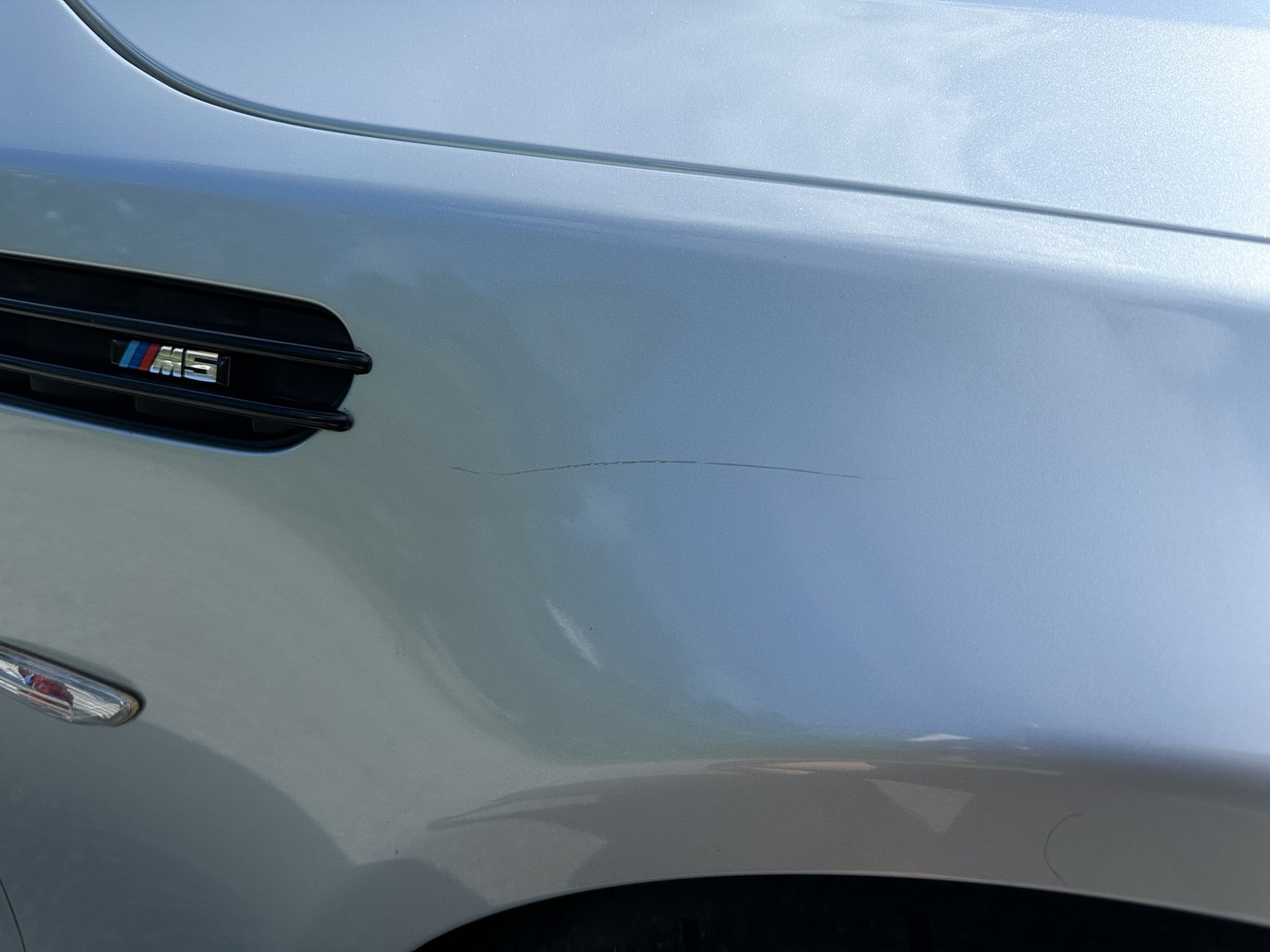 Exterior image of 2006 BMW E60 M5