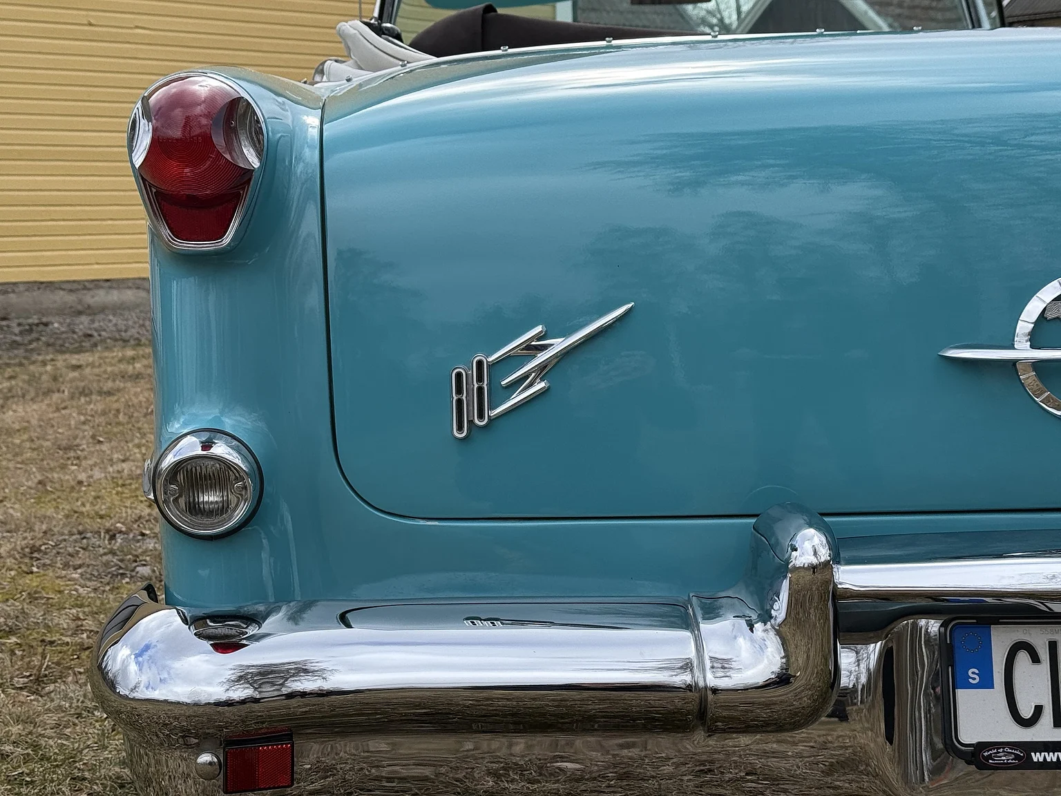 Exteriörbild på 1955 Oldsmobile Super 88 (51)
