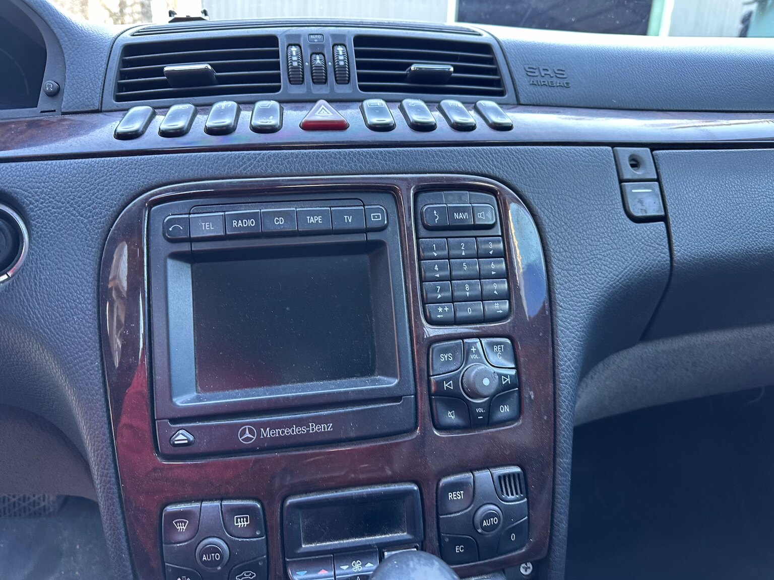 Innenraumfoto von 1999 Mercedes-Benz S 500 L