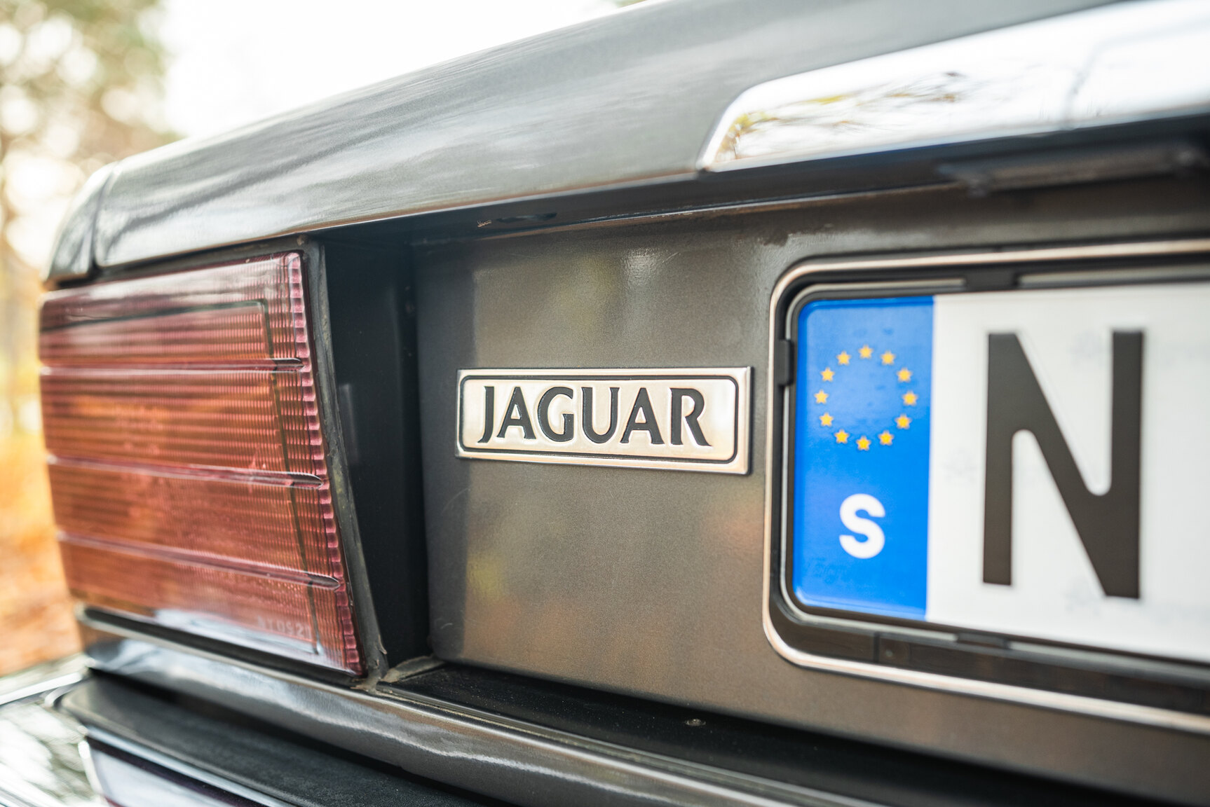 Exterior image of 1988 Jaguar XJ Sovereign