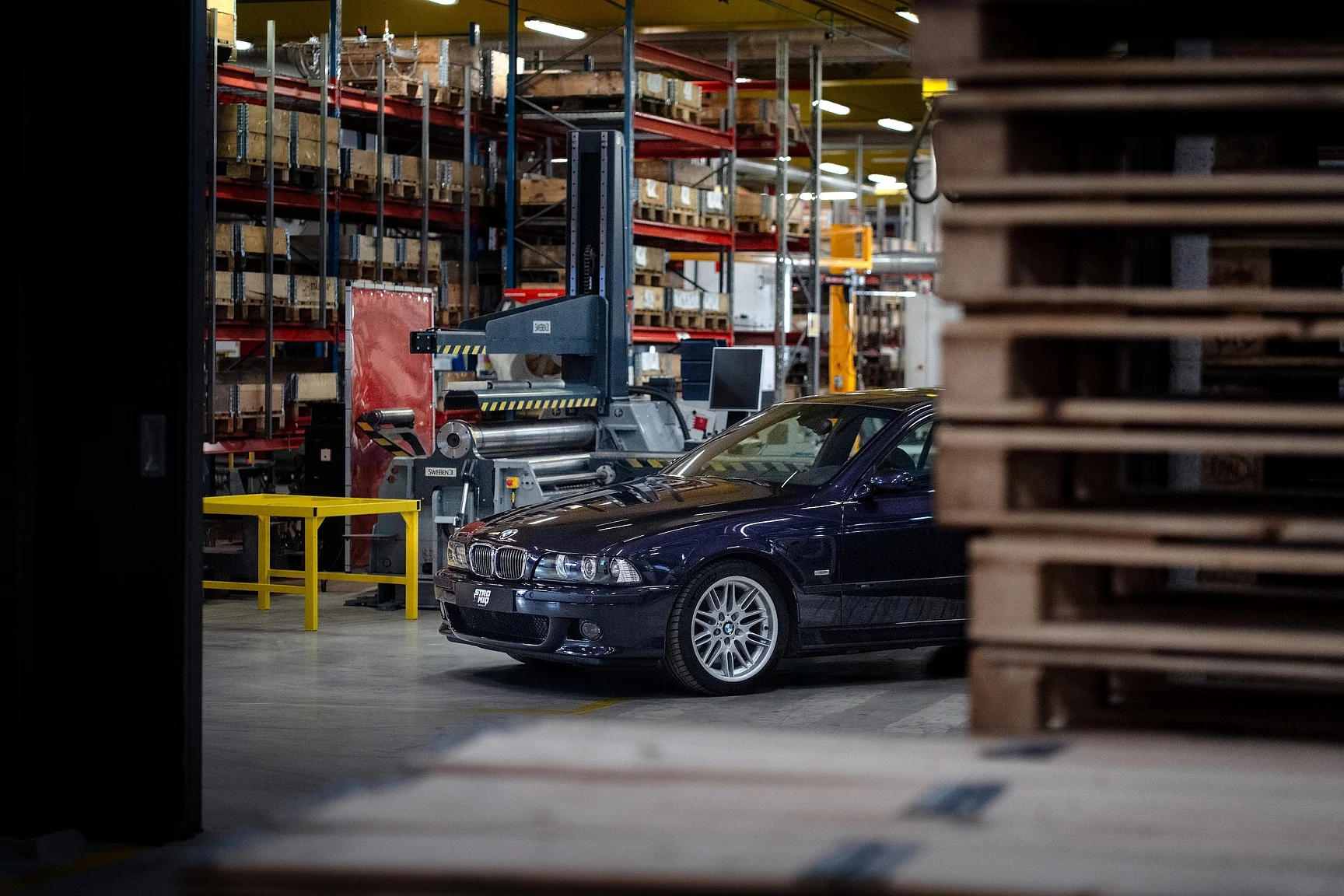 Exteriörbild på 2002 BMW M5 E39 (124)