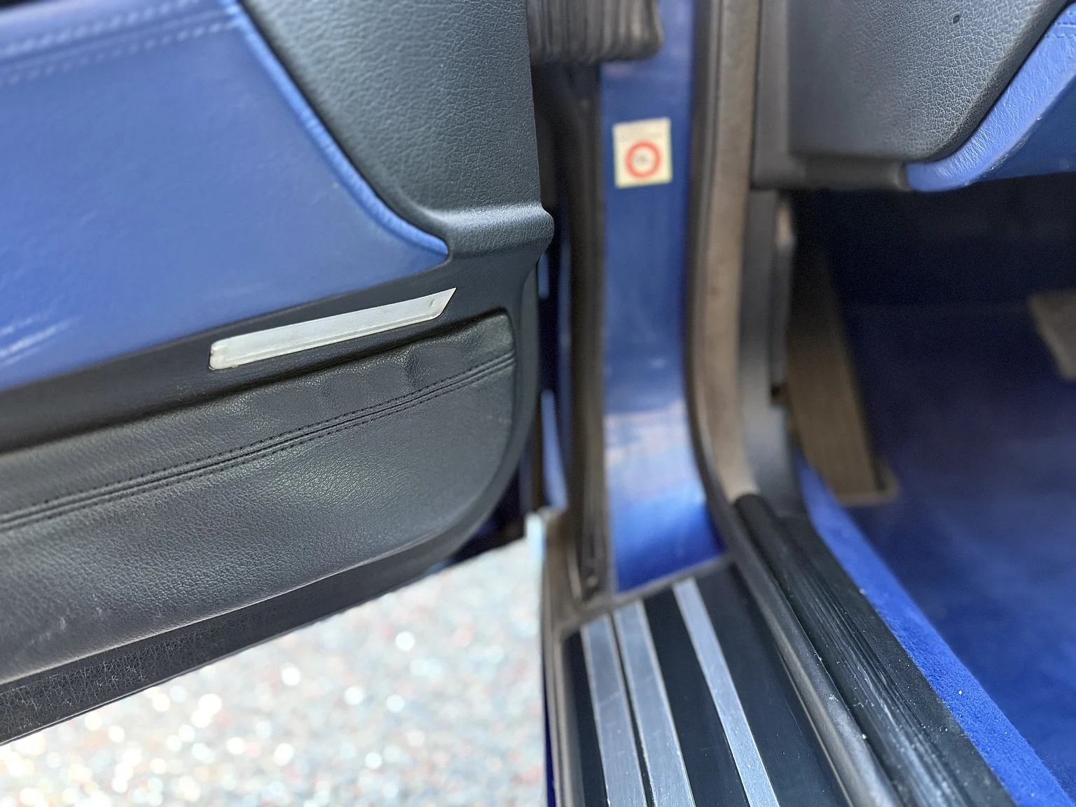 Interiörbild 1992 BMW 850iA - No Reserve (7)