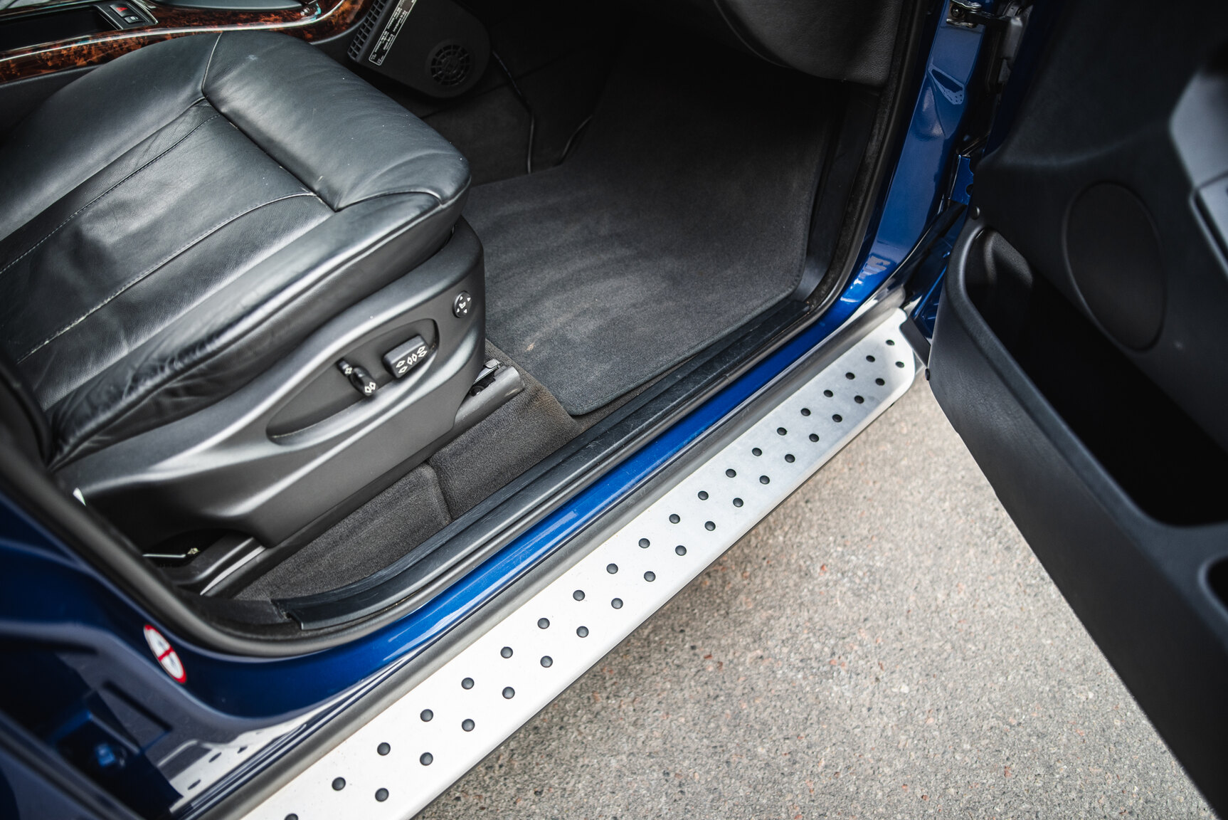Interior image of 2005 BMW X5 4.8iS E53 LCI