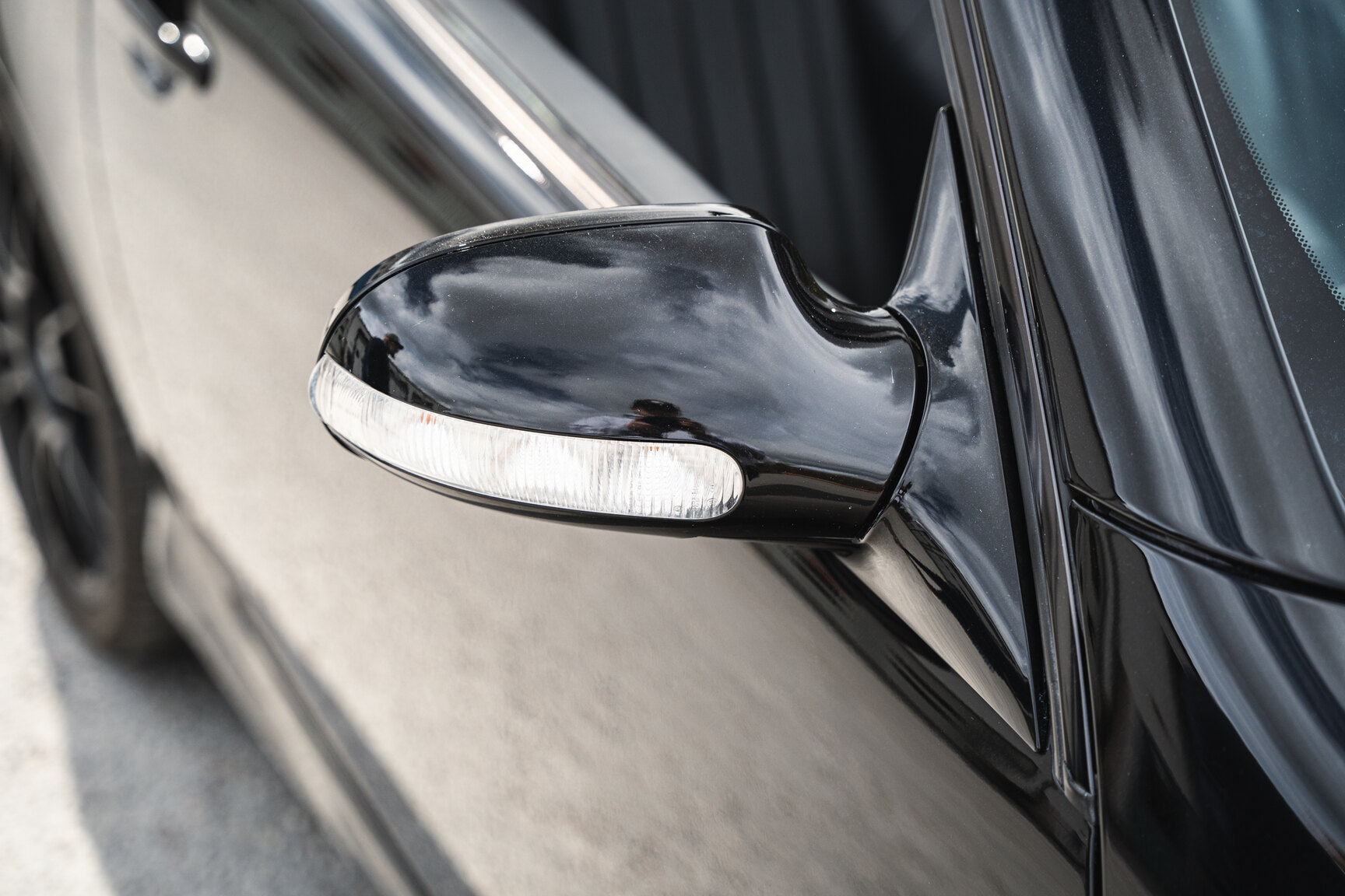 Exteriörbild på 2001 Mercedes-Benz SLK 32 AMG
