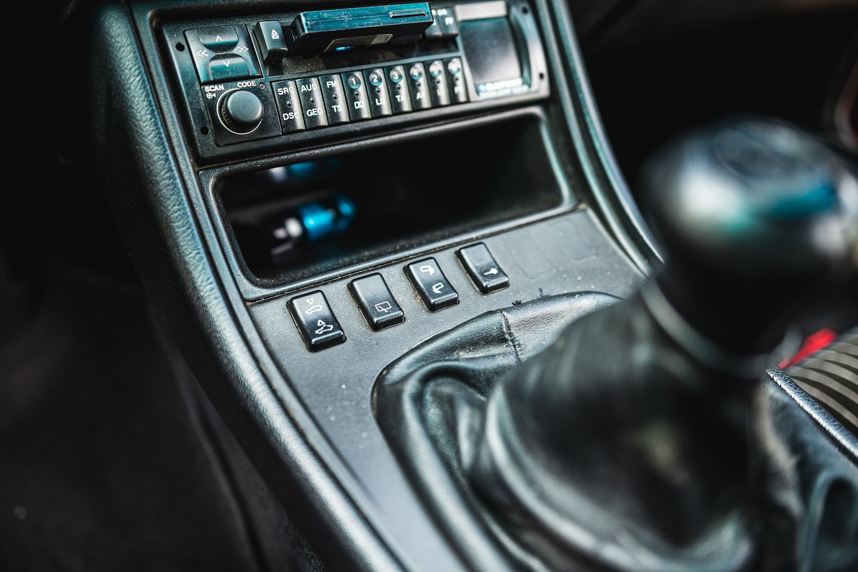 Interior image of 1988 Porsche 944