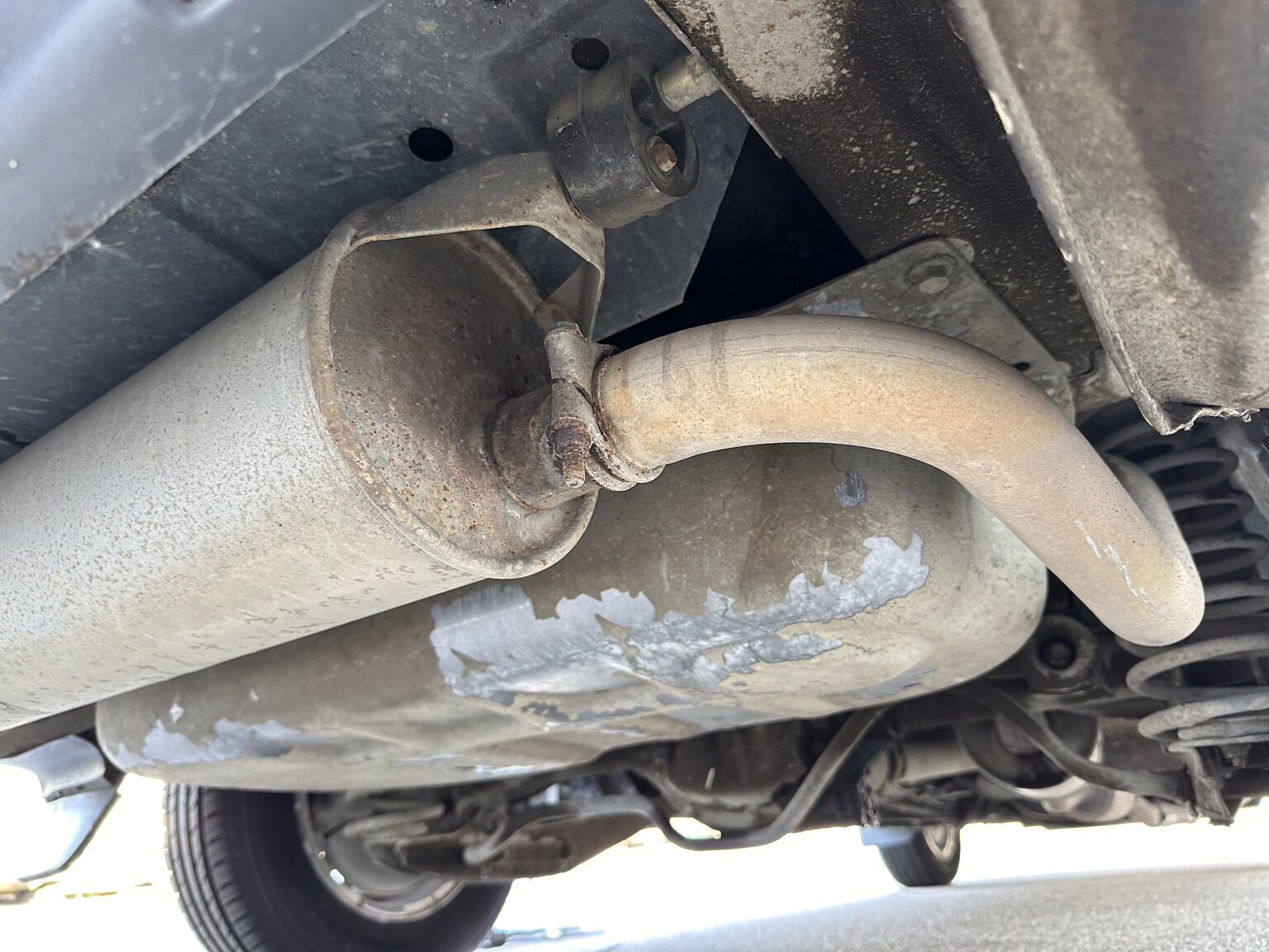 Image of 1991 Volvo 240 GLT mechanics