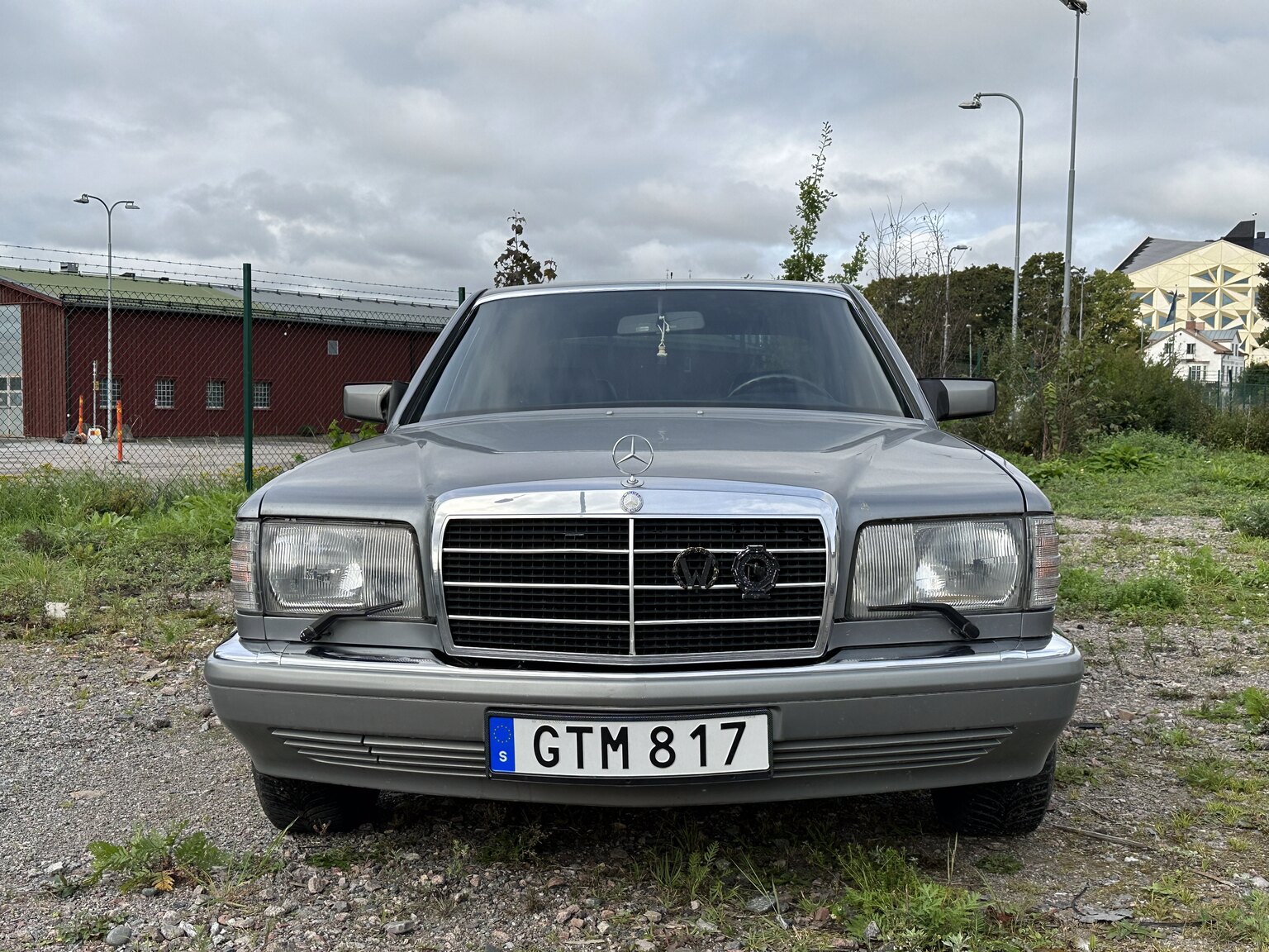 Aussenfoto 1987 Mercedes 300 SE